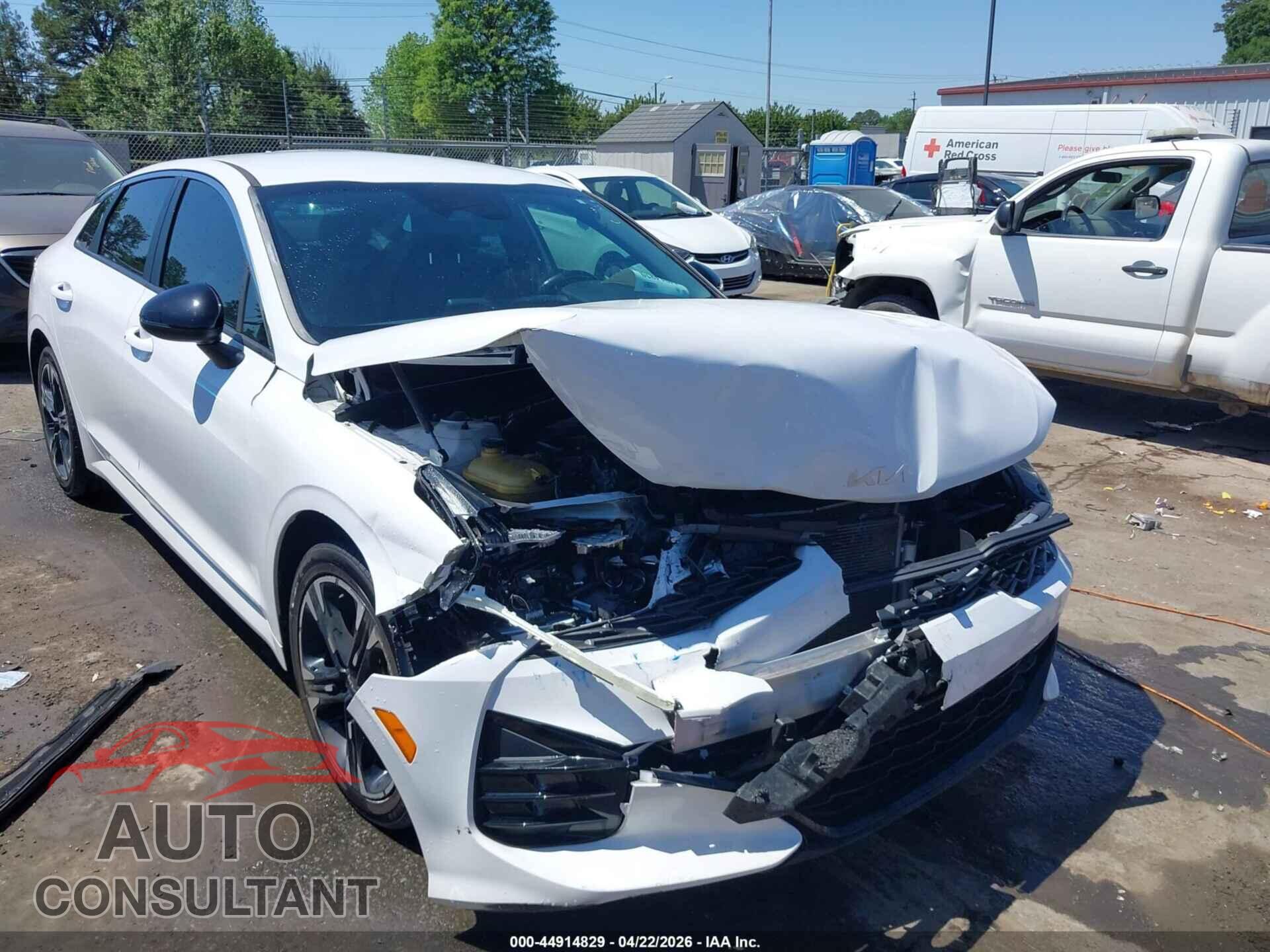 KIA K5 2023 - 5XXG64J24PG184727
