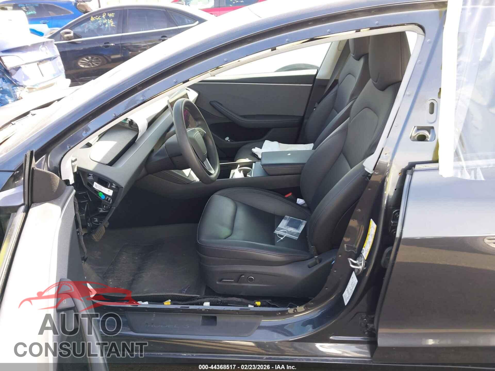 TESLA MODEL 3 2024 - 5YJ3E1EA7RF746904