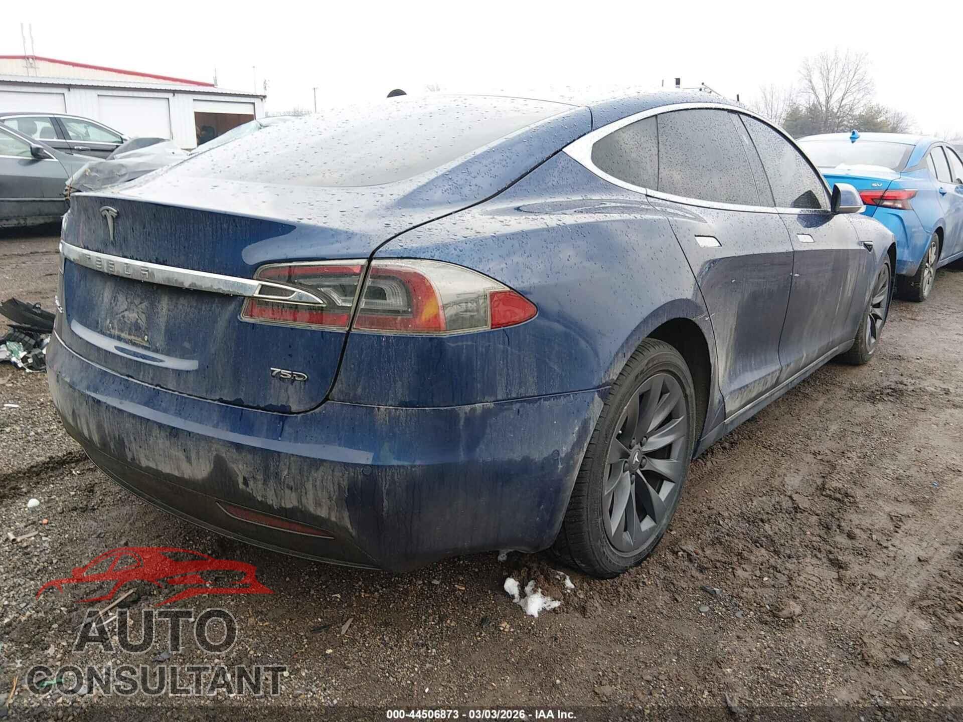 TESLA MODEL S 2018 - 5YJSA1E24JF296777