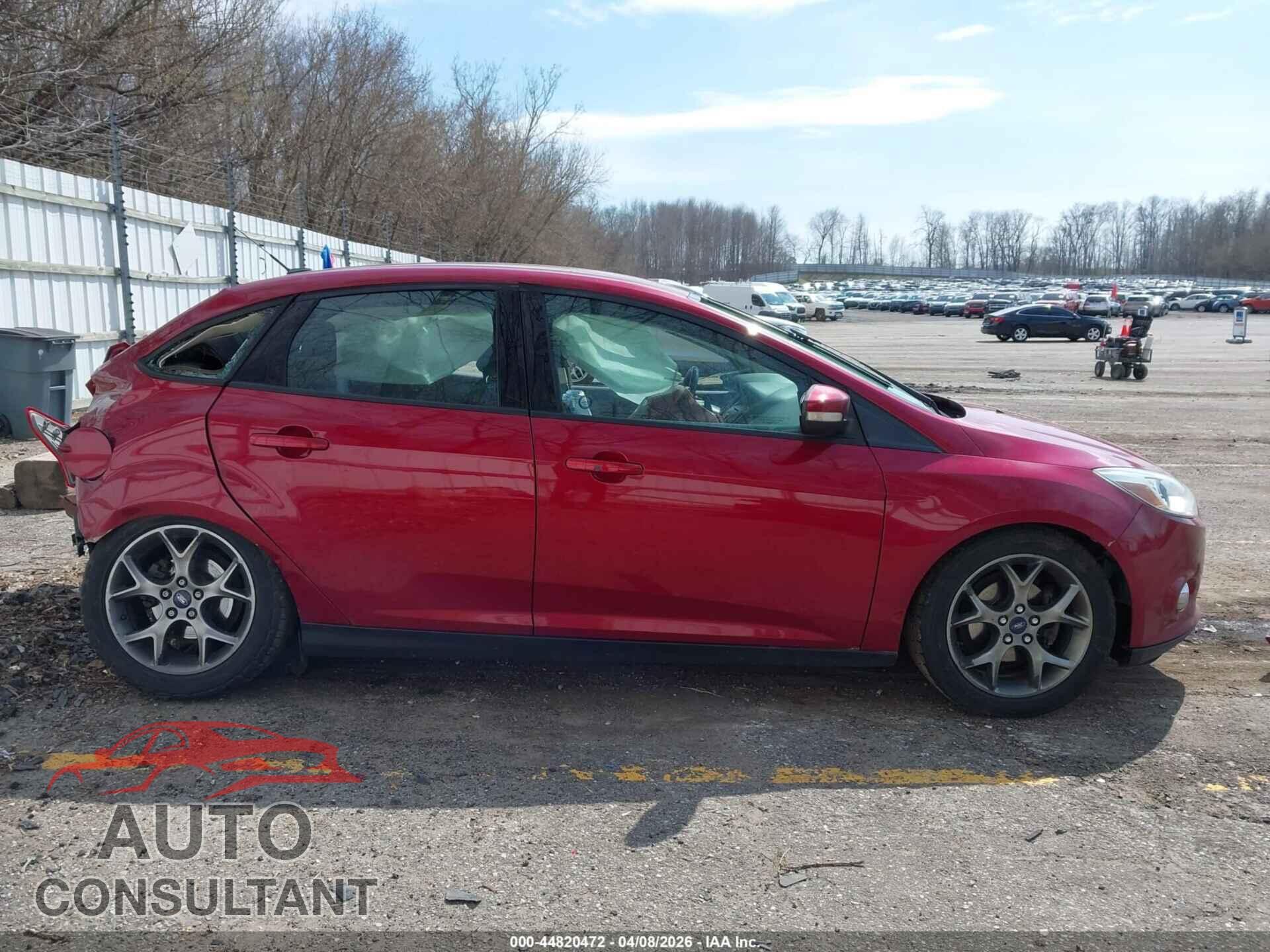 FORD FOCUS 2014 - 1FADP3F23EL214421