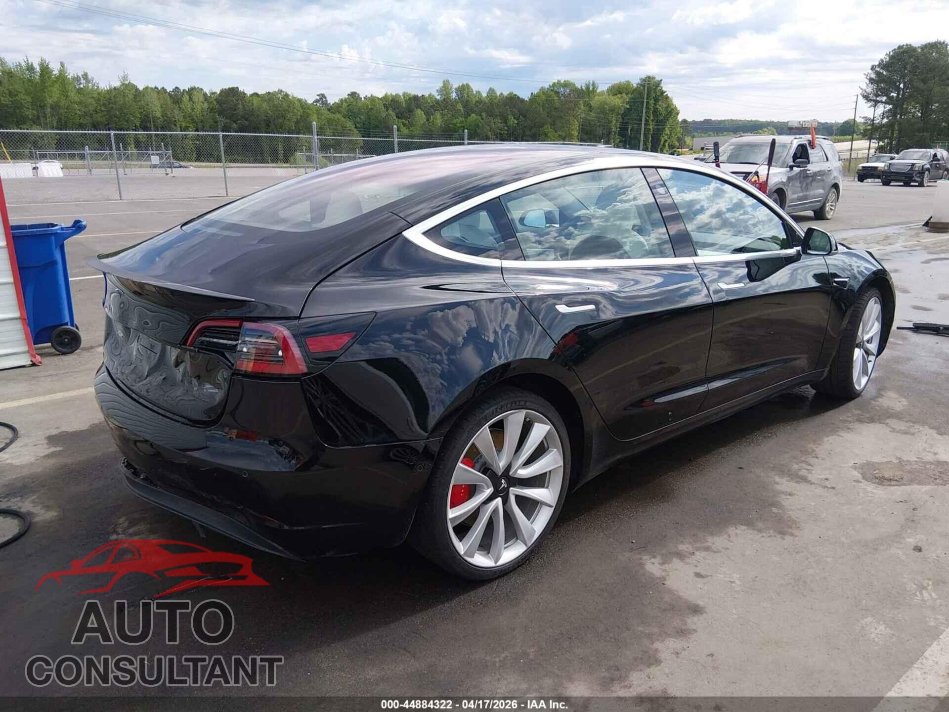 TESLA MODEL 3 2018 - 5YJ3E1EB7JF082309