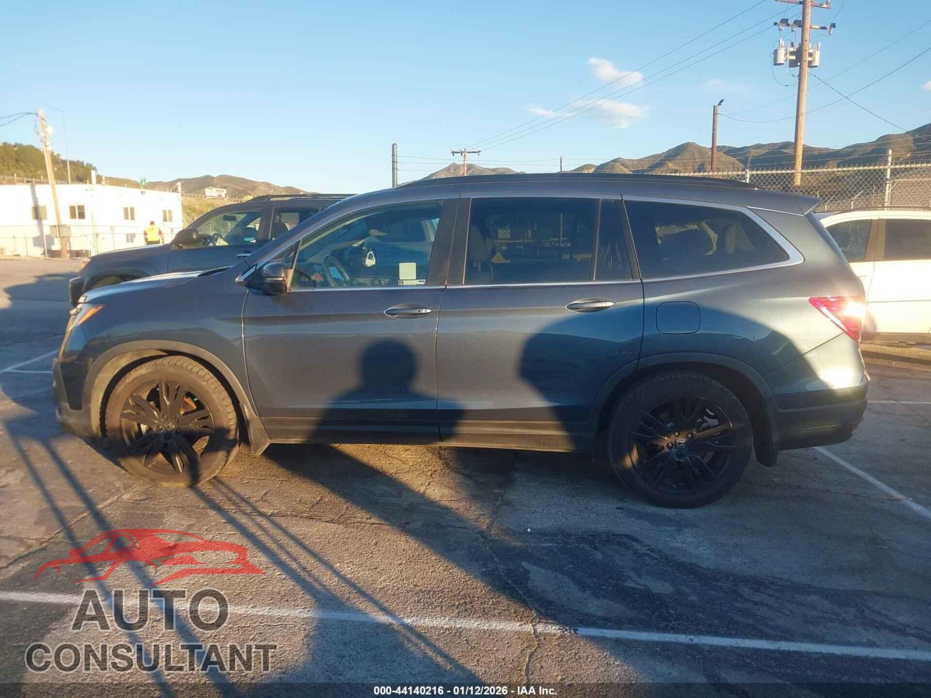 HONDA PILOT 2021 - 5FNYF5H22MB018561