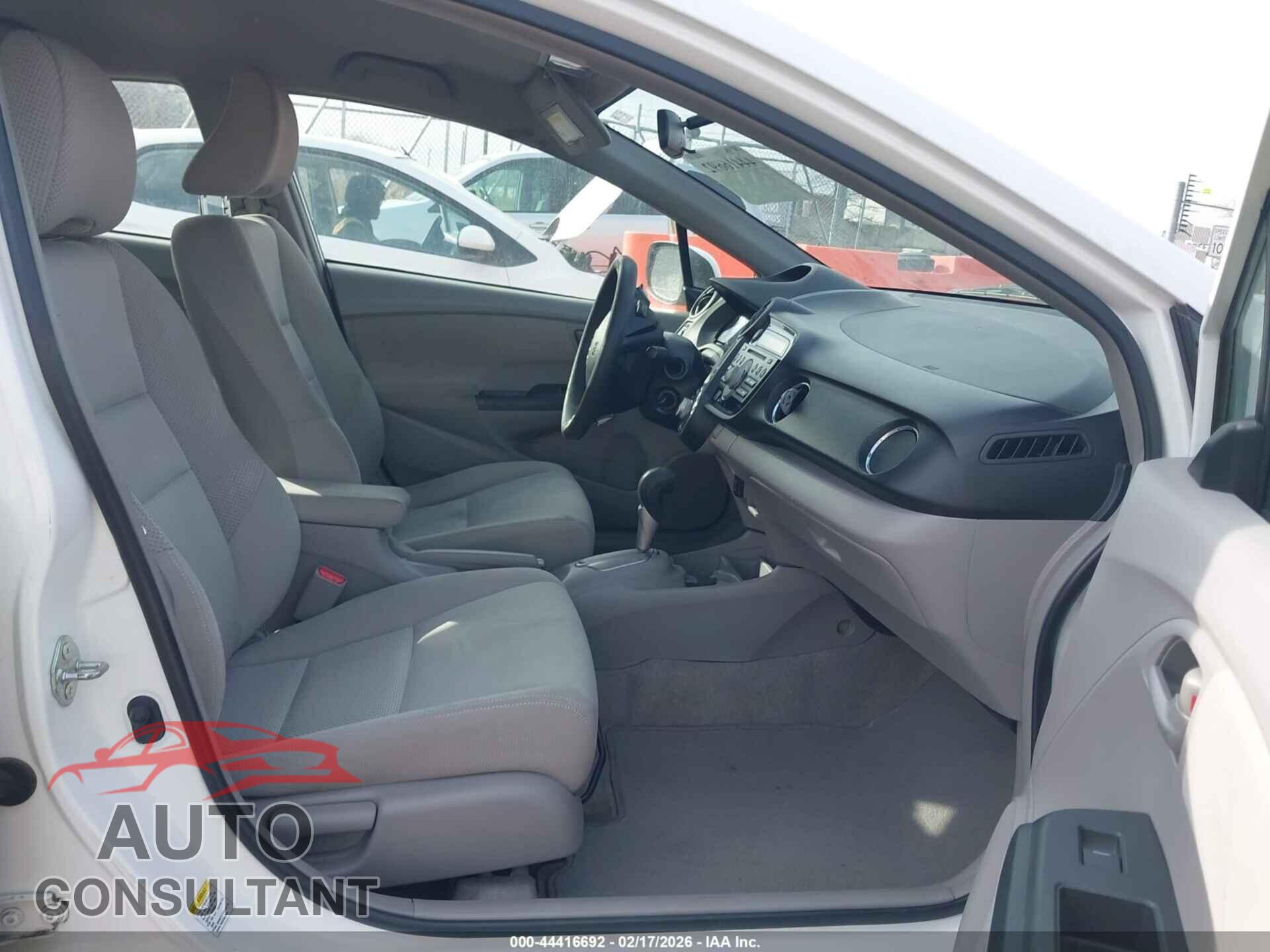 HONDA INSIGHT 2011 - JHMZE2H74BS011529