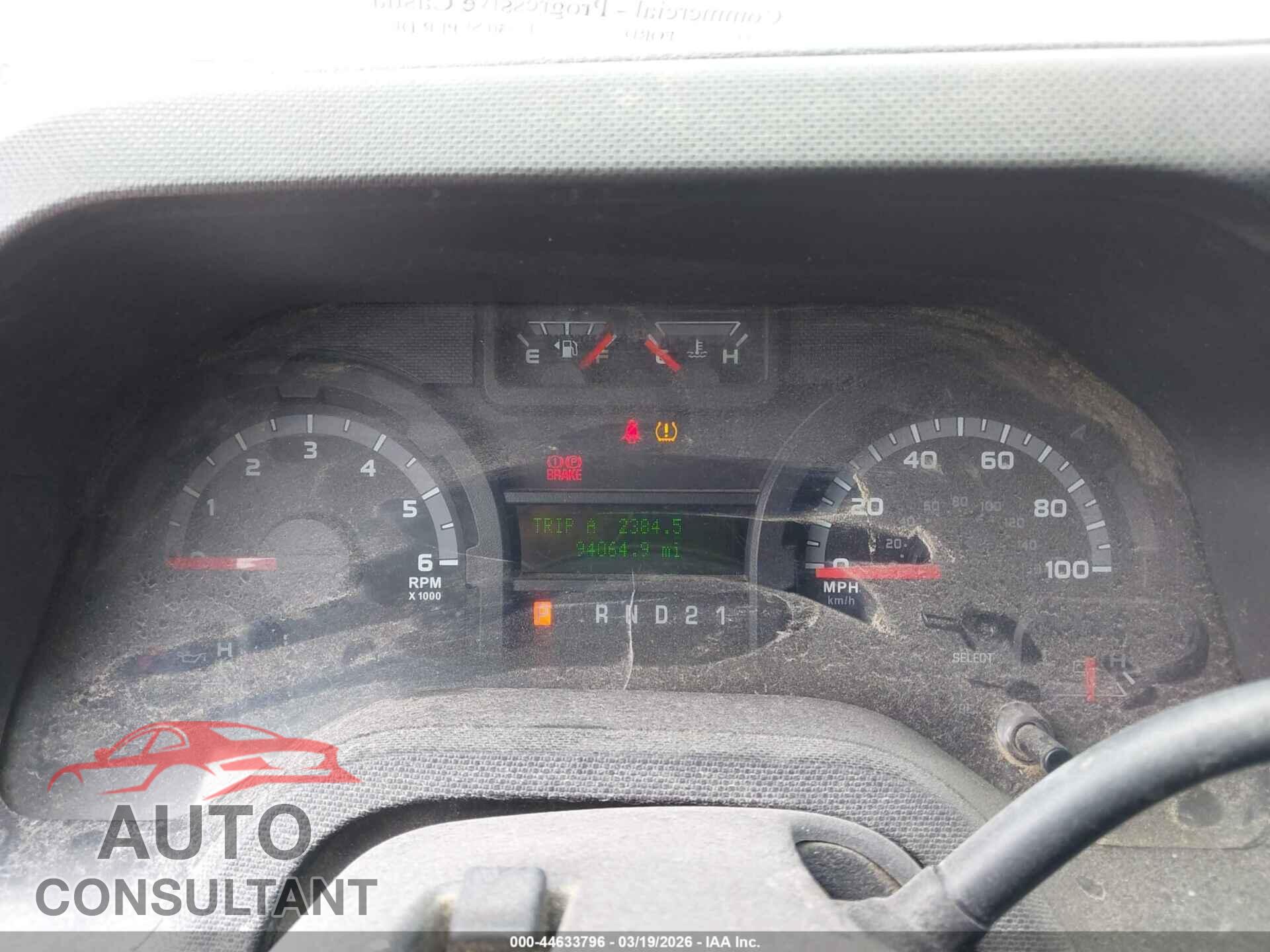 FORD E-350 SUPER DUTY 2011 - 1FBNE3BL0BDB02866