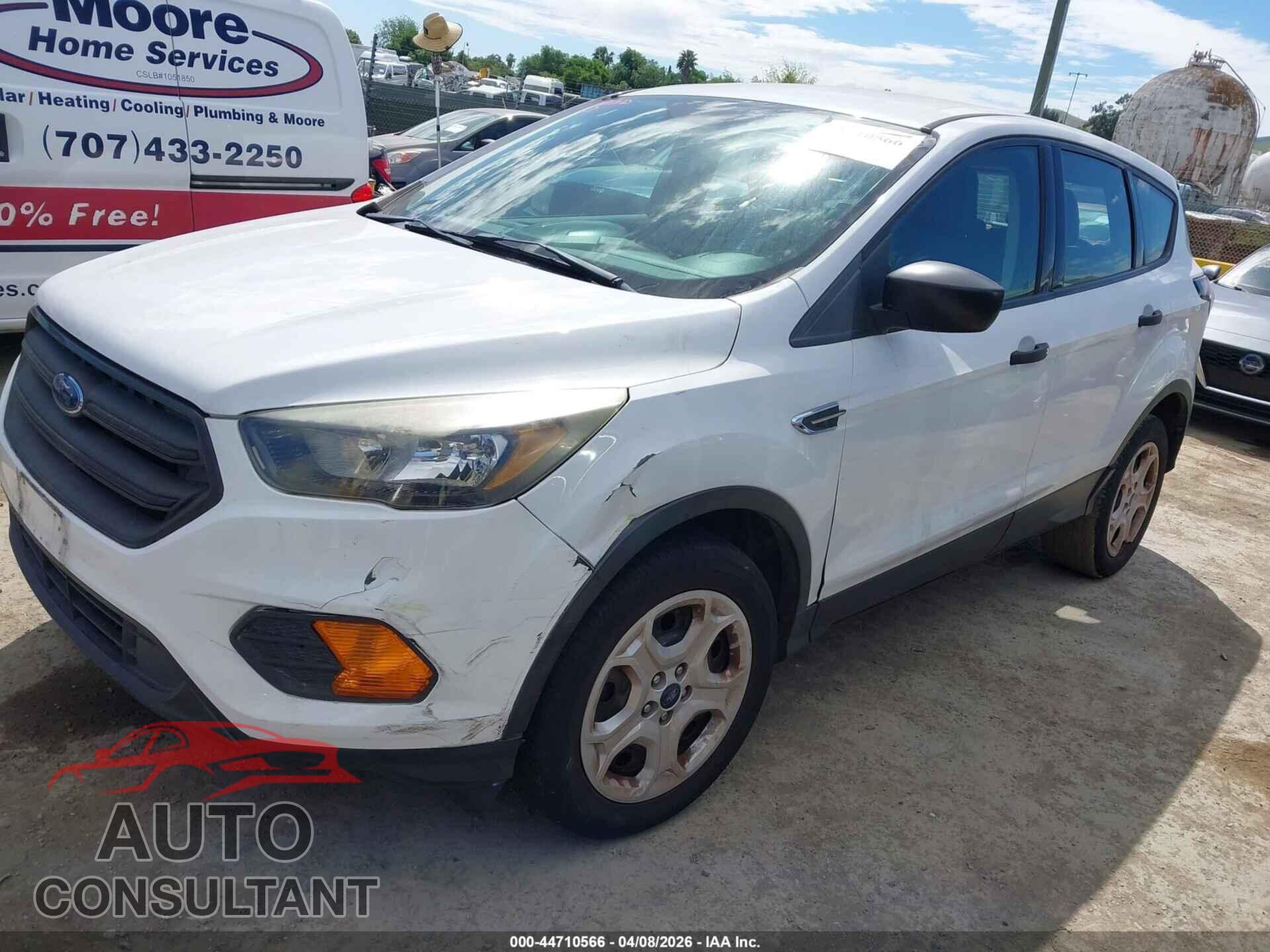 FORD ESCAPE 2018 - 1FMCU0F75JUC09746