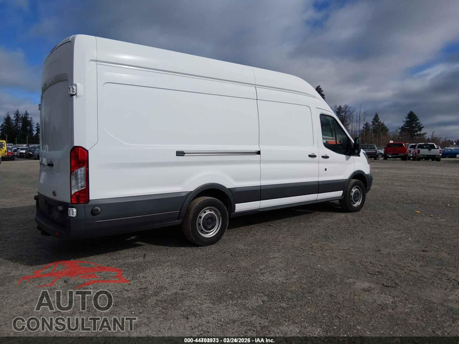 FORD TRANSIT-250 2017 - 1FTYR3XM8HKB26528