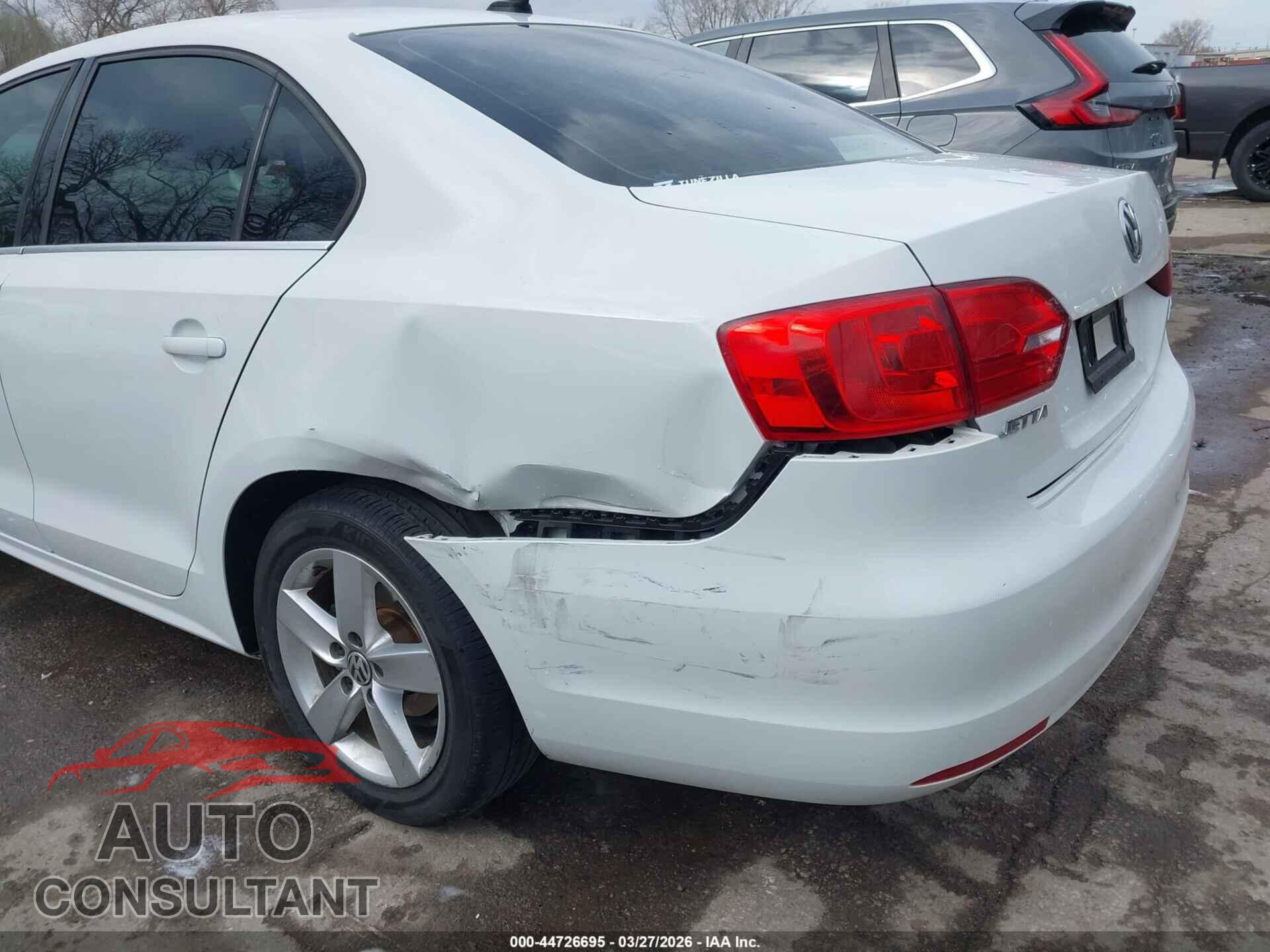 VOLKSWAGEN JETTA 2014 - 3VWLL7AJ7EM279162