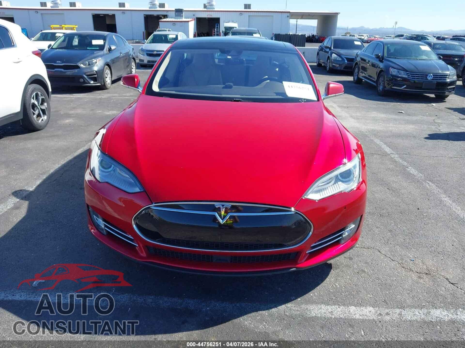 TESLA MODEL S 2015 - 5YJSA1H42FF084061