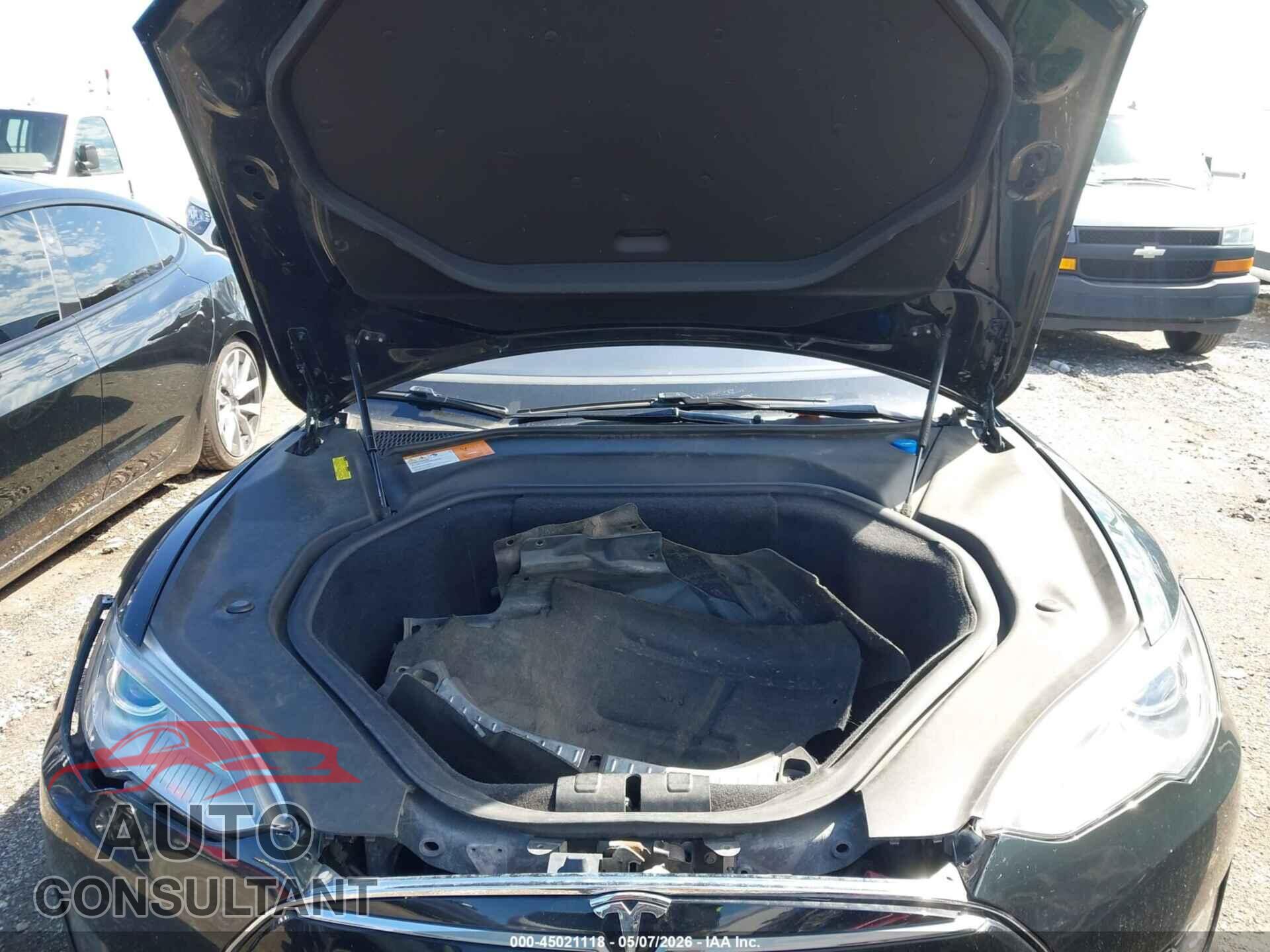 TESLA MODEL S 2013 - 5YJSA1CN5DFP03457