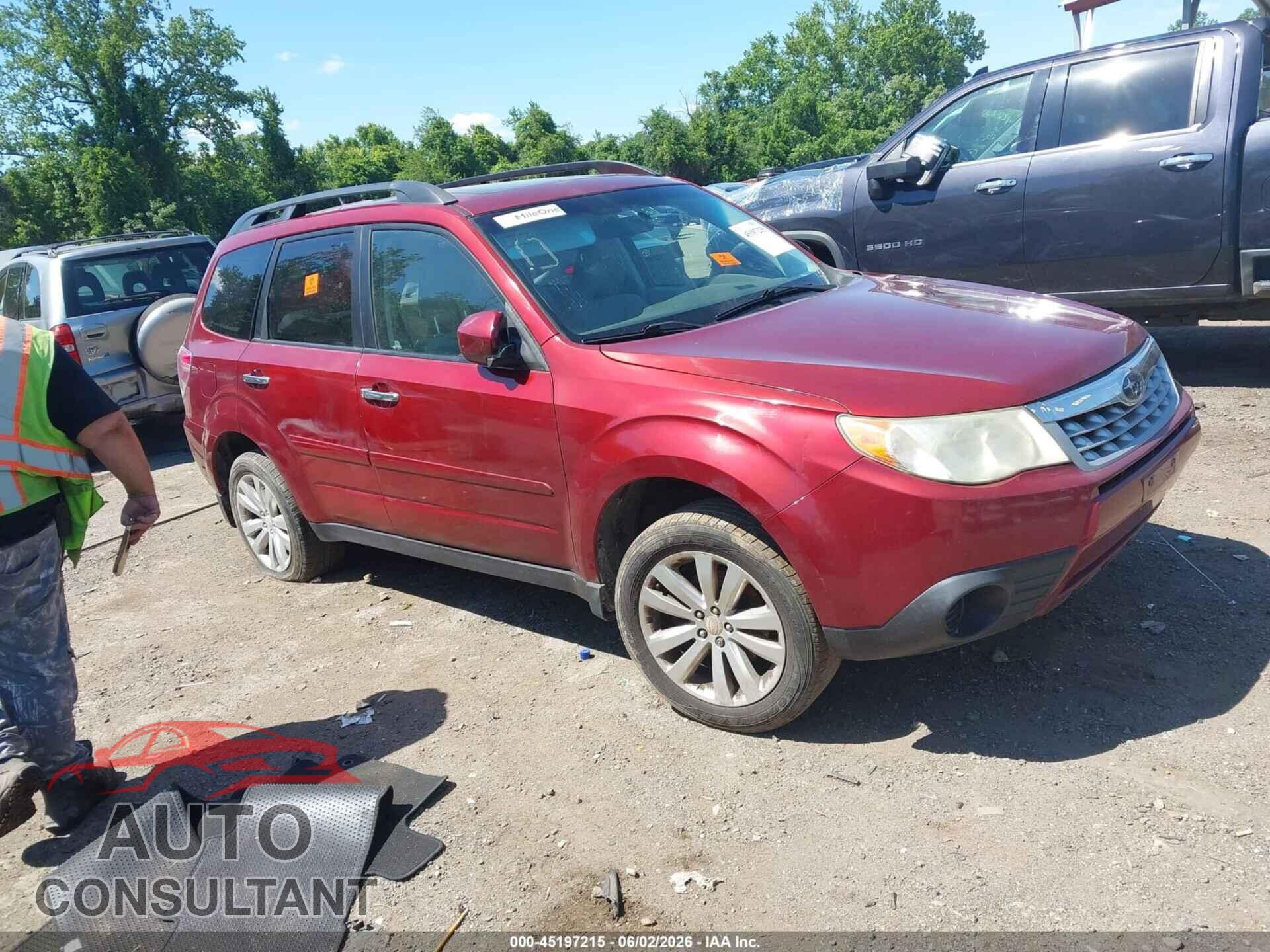 SUBARU FORESTER 2011 - JF2SHADC2BH732521