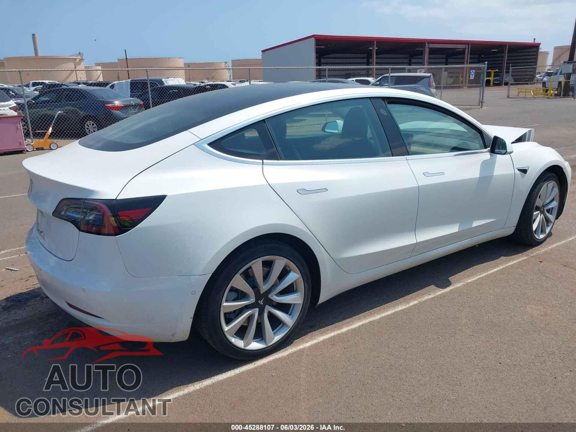 TESLA MODEL 3 2018 - 5YJ3E1EA6JF126470