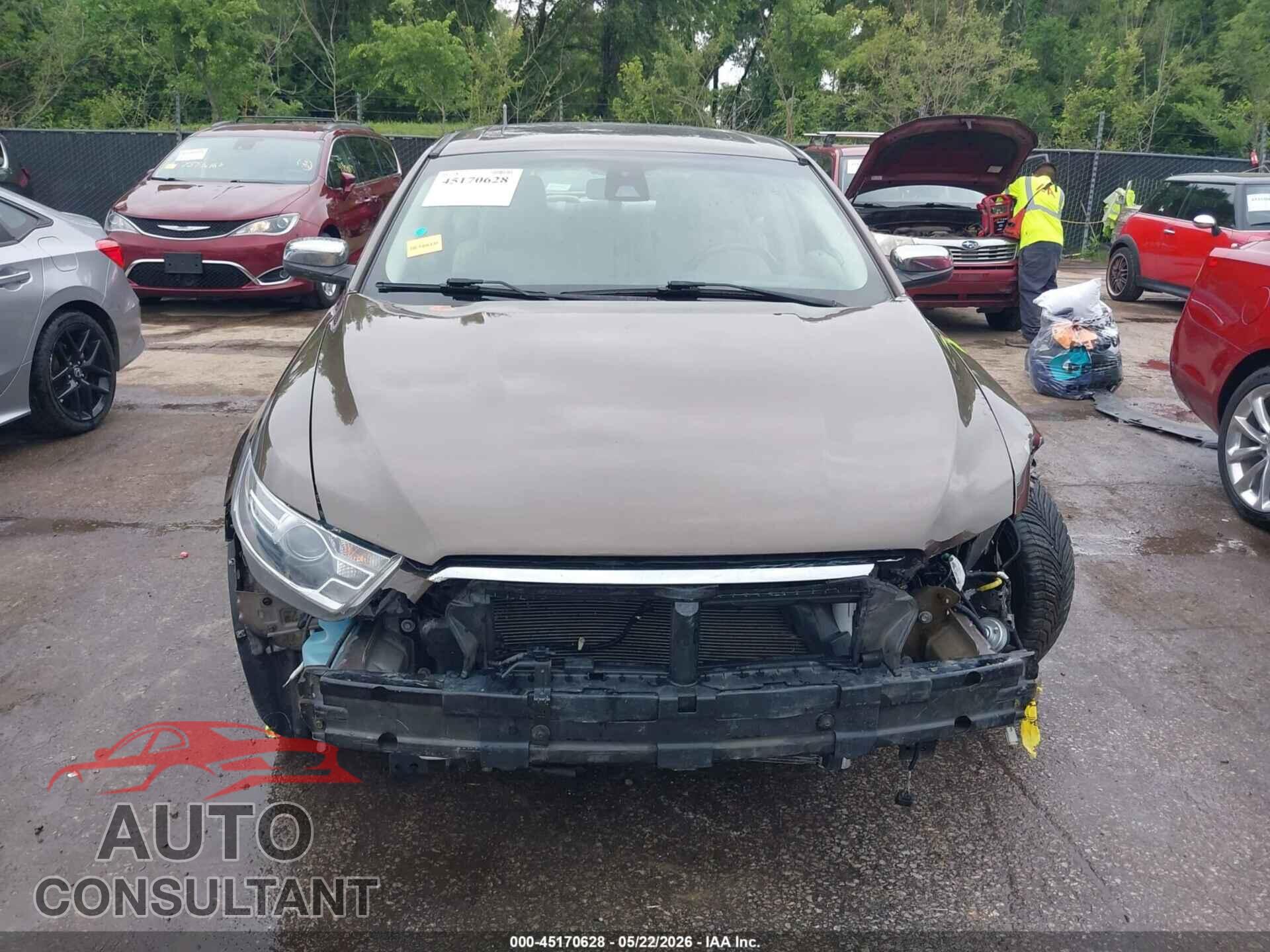 FORD TAURUS 2015 - 1FAHP2J80FG106923
