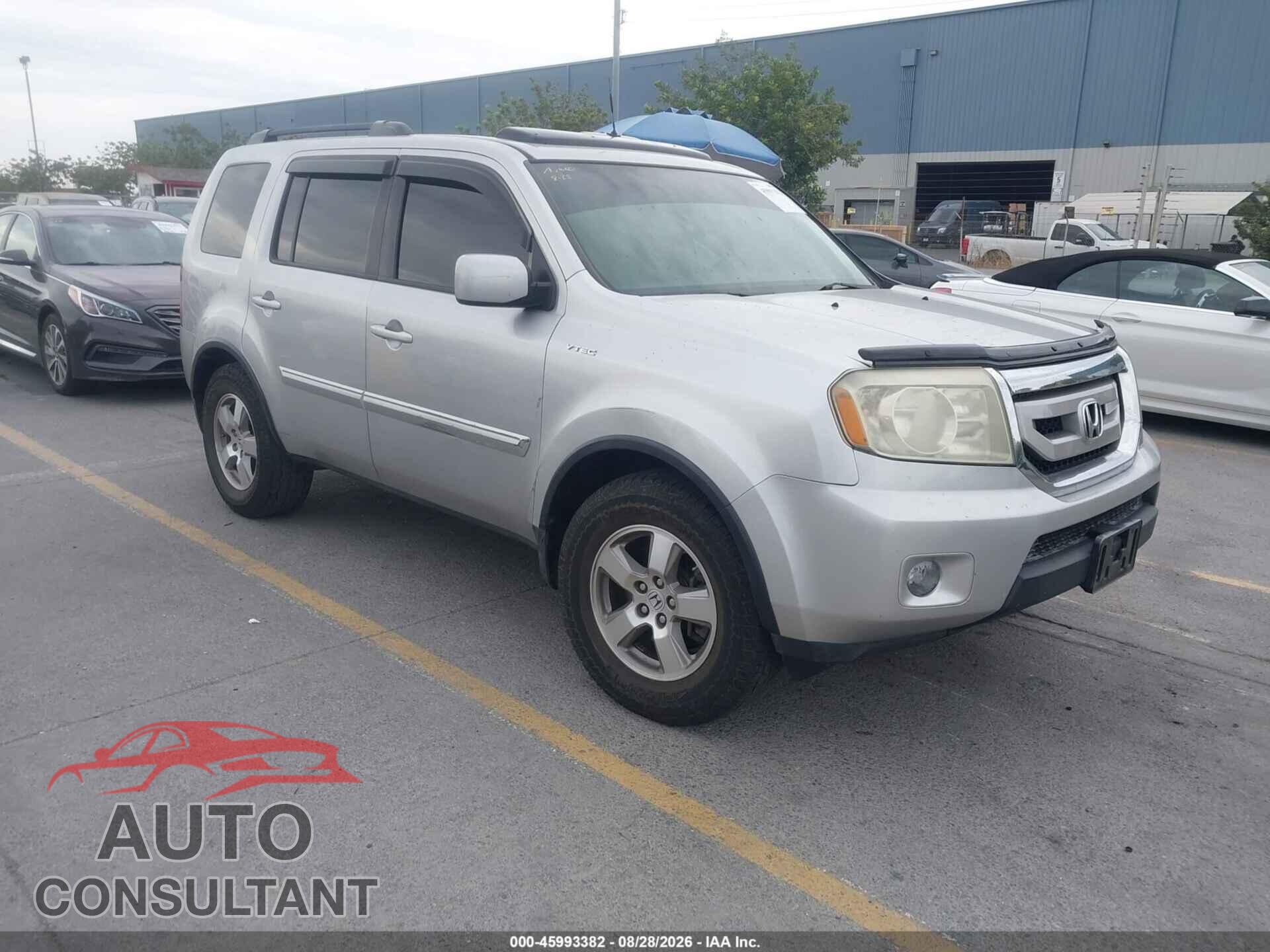 HONDA PILOT 2011 - 5FNYF4H58BB007100
