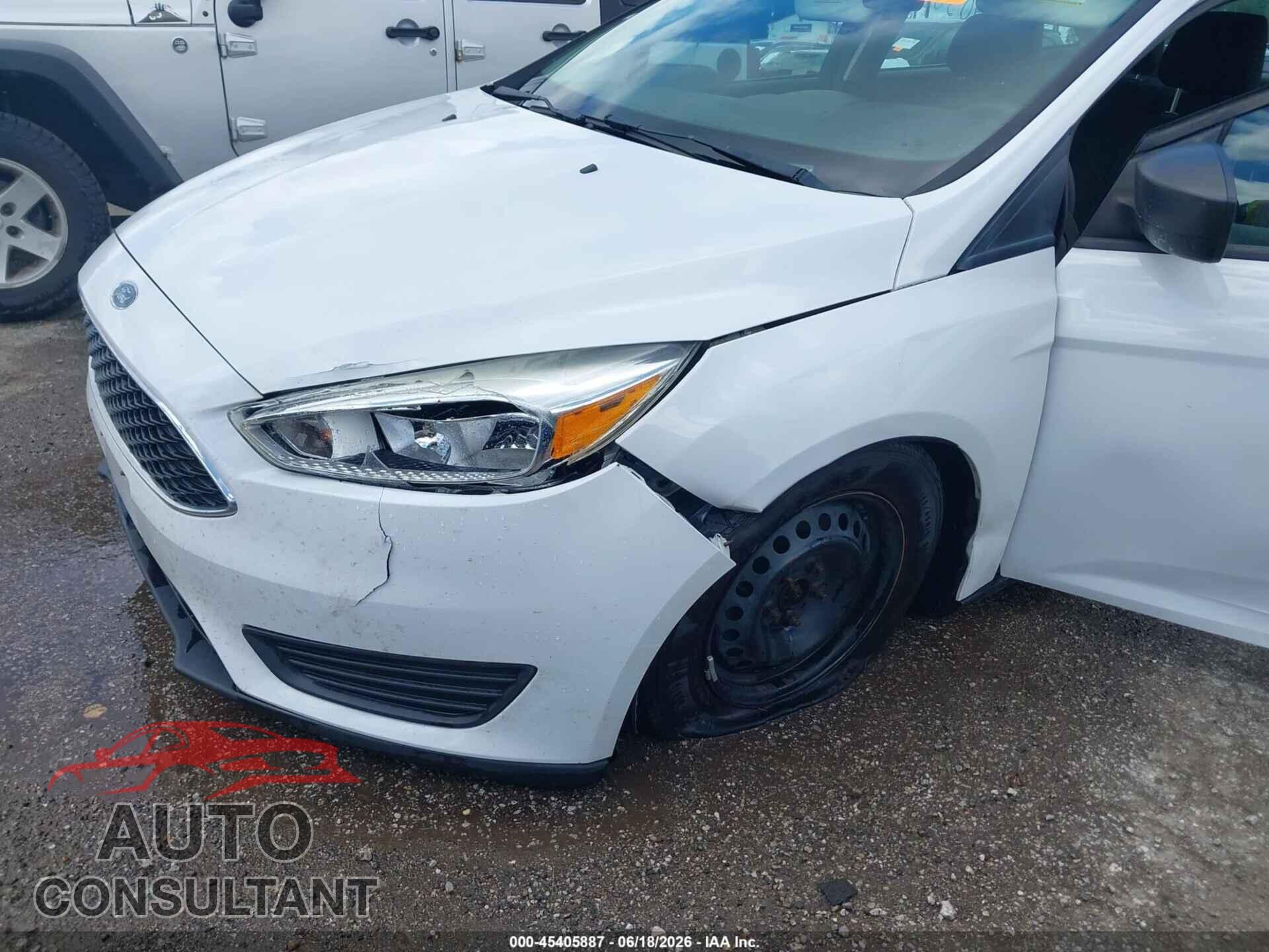 FORD FOCUS 2015 - 1FADP3E29FL323095