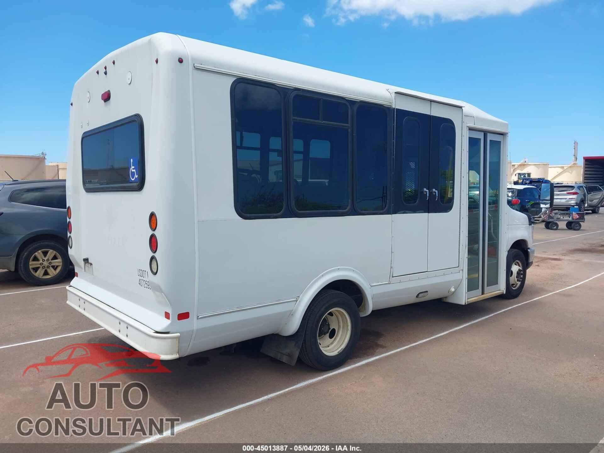 FORD E-350 CUTAWAY 2018 - 1FDEE3FS5JDC04171
