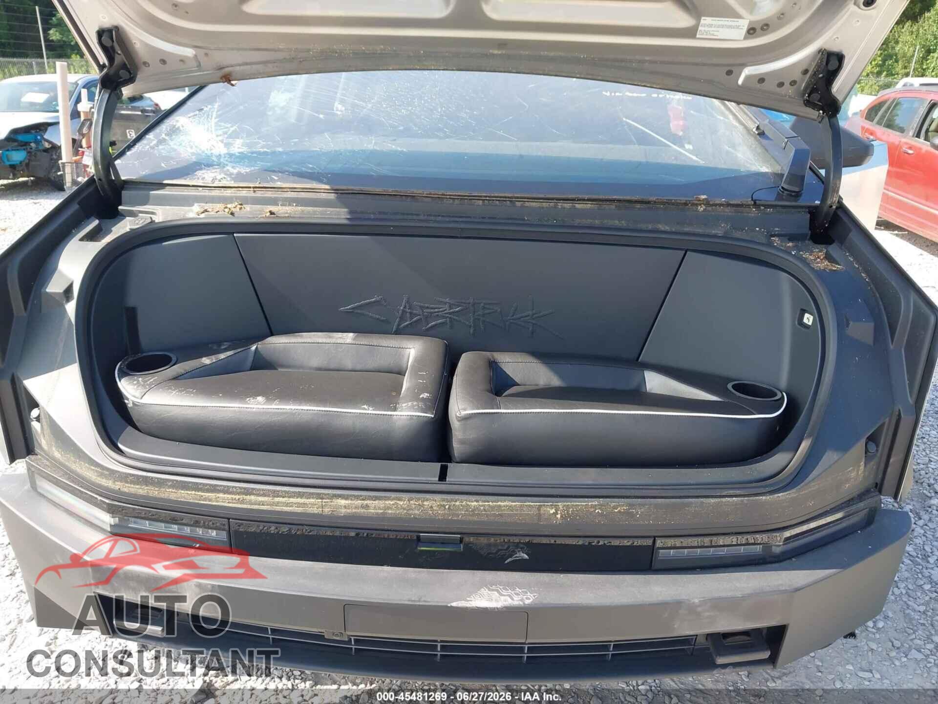 TESLA CYBERTRUCK 2024 - 7G2CEHEE5RA029567