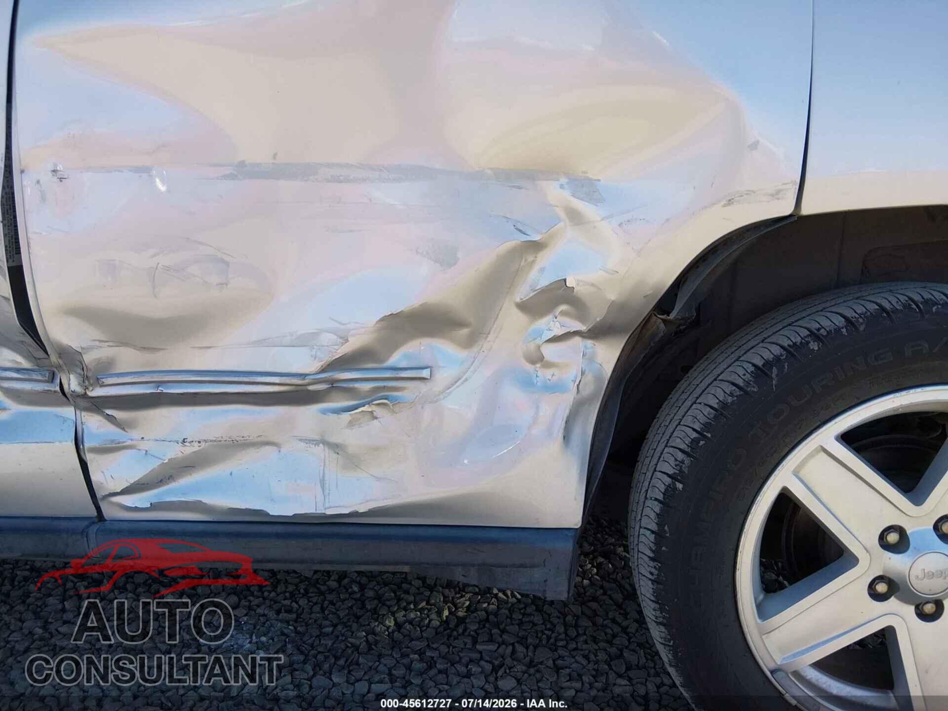 JEEP COMPASS 2010 - 1J4NF4FB7AD649321