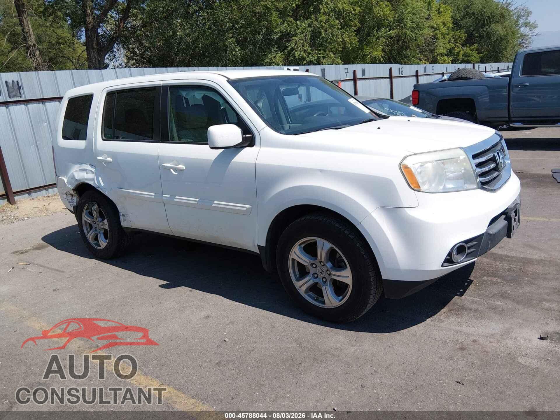 HONDA PILOT 2013 - 5FNYF4H40DB044894