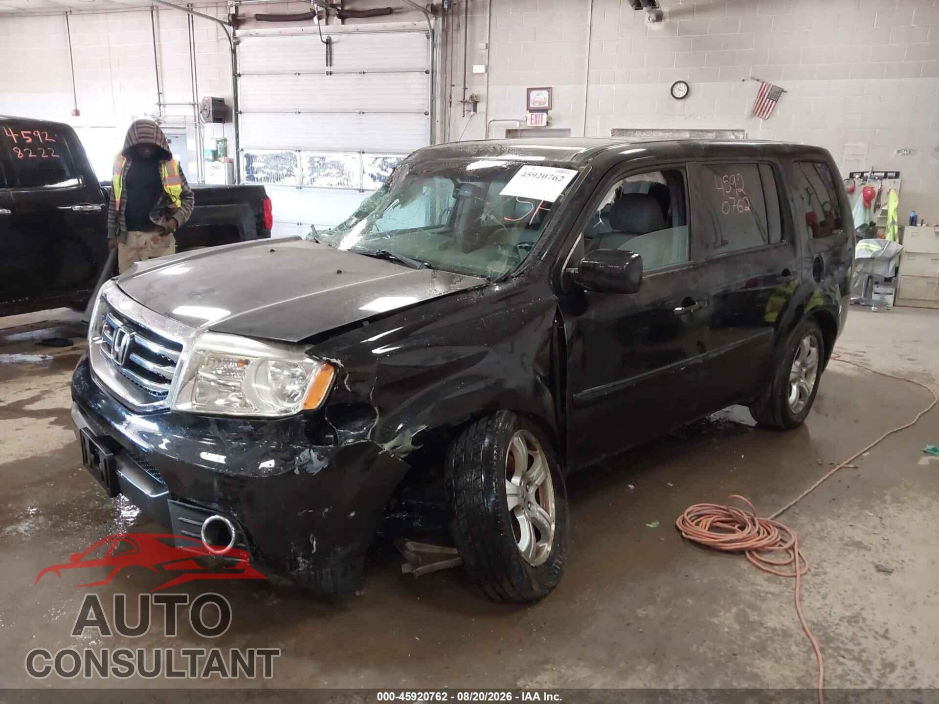 HONDA PILOT 2013 - 5FNYF4H52DB067148