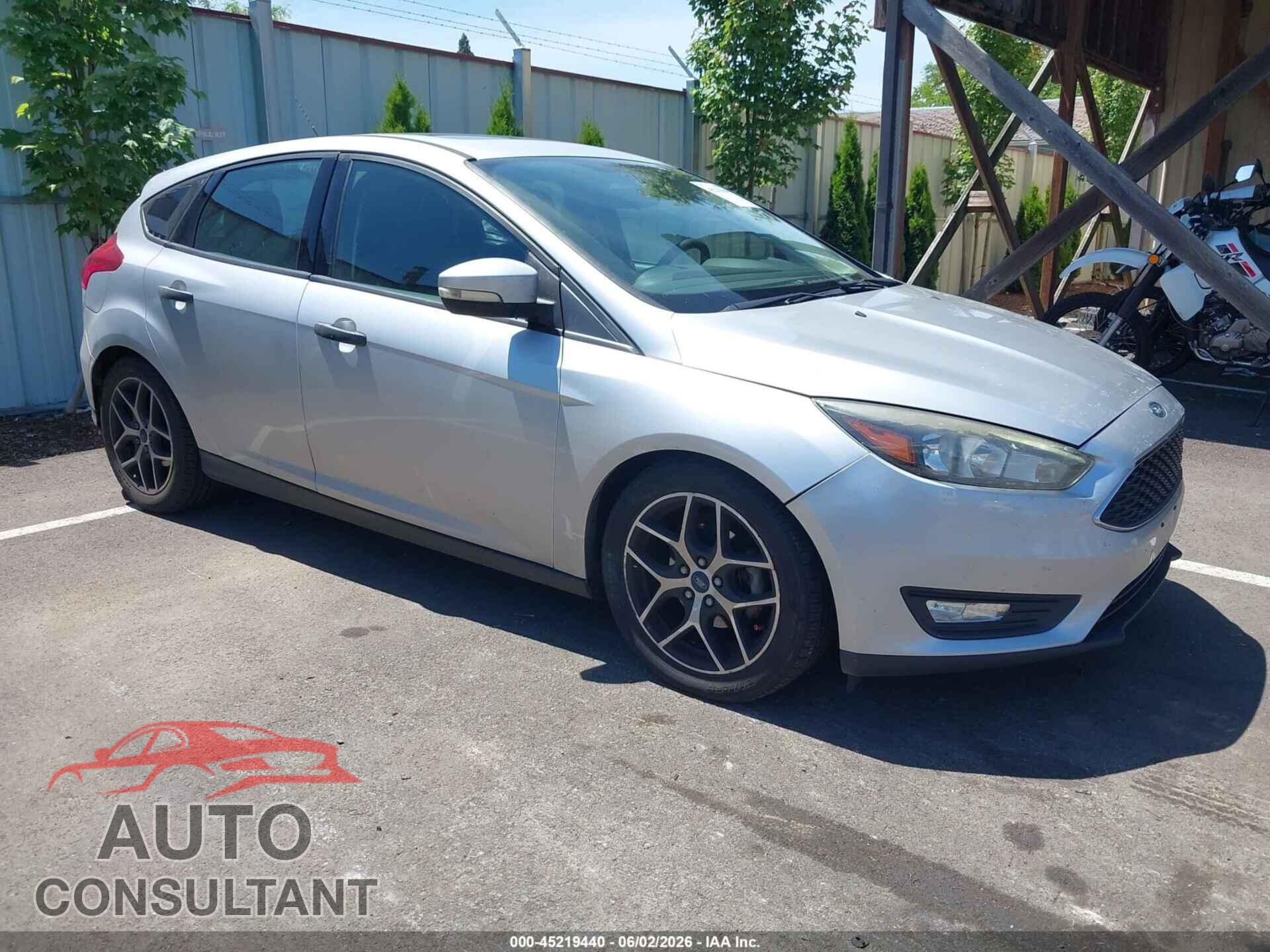 FORD FOCUS 2017 - 1FADP3M25HL344305