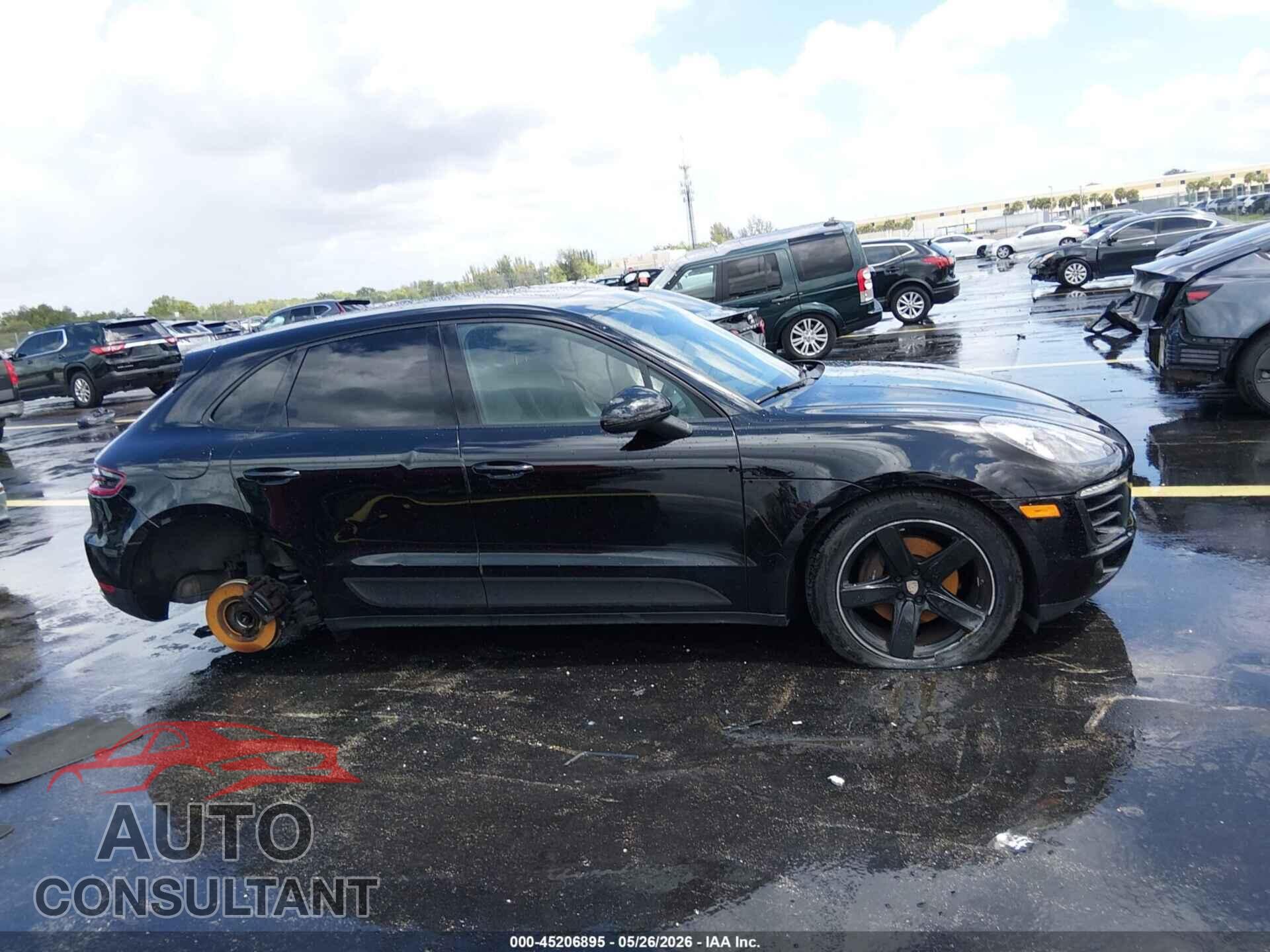 PORSCHE MACAN 2018 - WP1AA2A58JLB04905