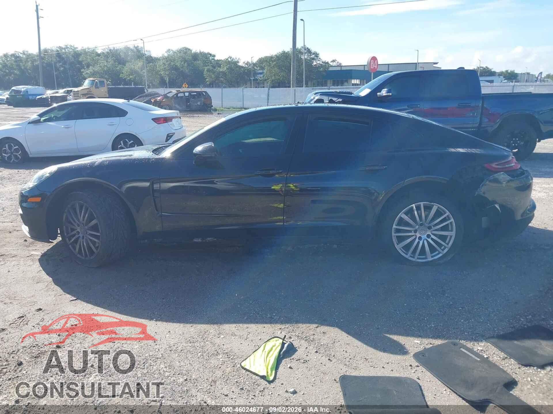 PORSCHE PANAMERA 2017 - WP0AA2A74HL100721