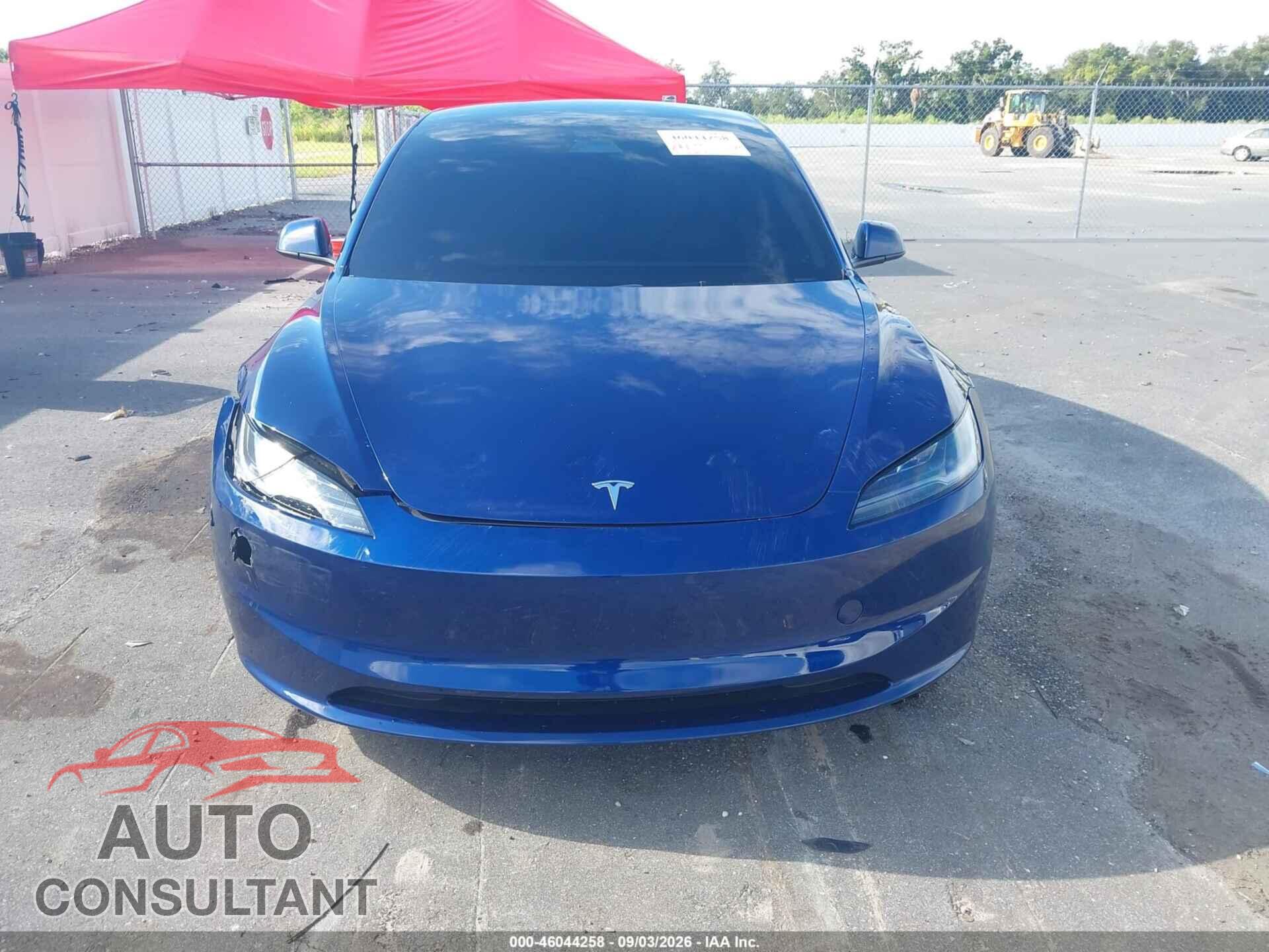 TESLA MODEL 3 2025 - 5YJ3E1EA5SF034607