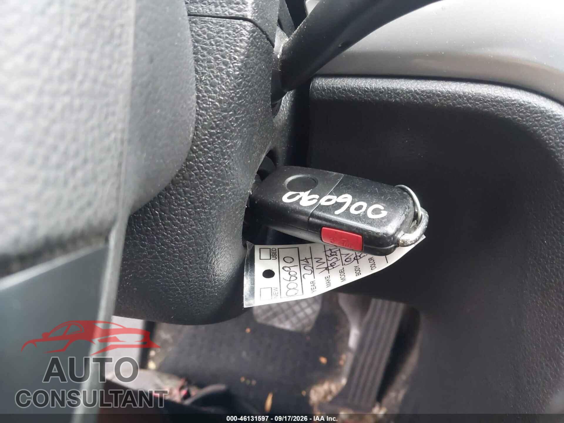 VOLKSWAGEN PASSAT 2014 - 1VWAP7A35EC006090
