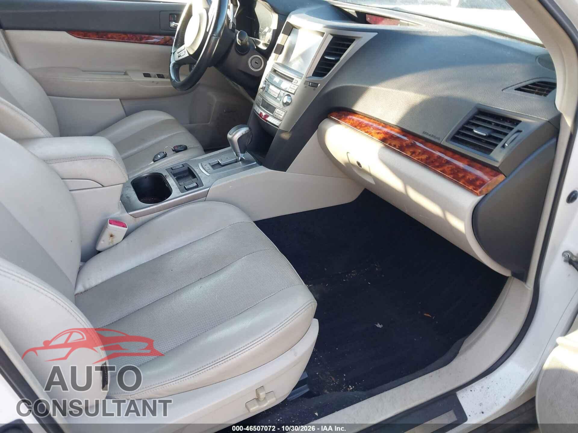SUBARU OUTBACK 2011 - 4S4BRBLC2B3355006