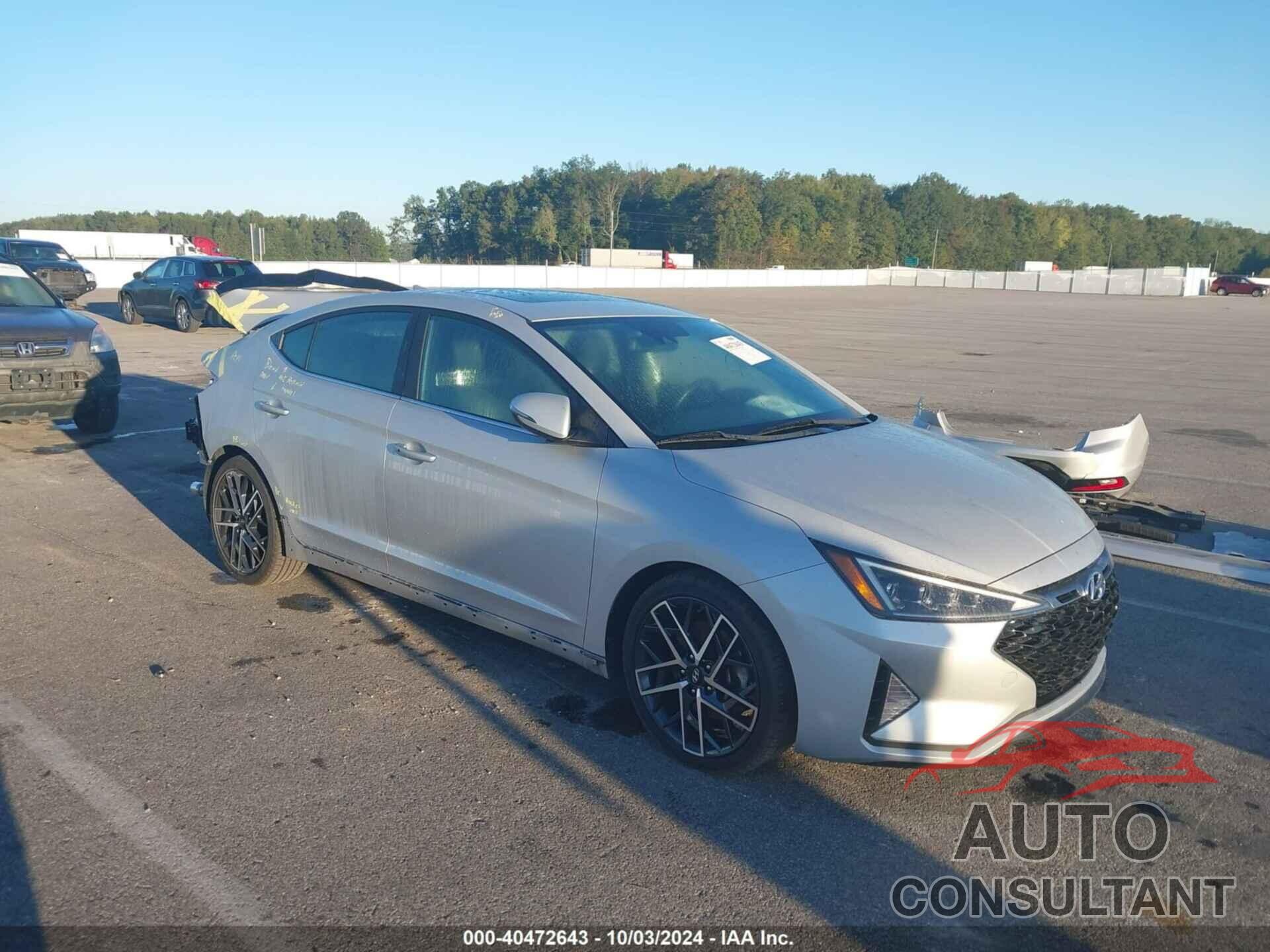 HYUNDAI ELANTRA 2019 - KMHD04LB2KU865744