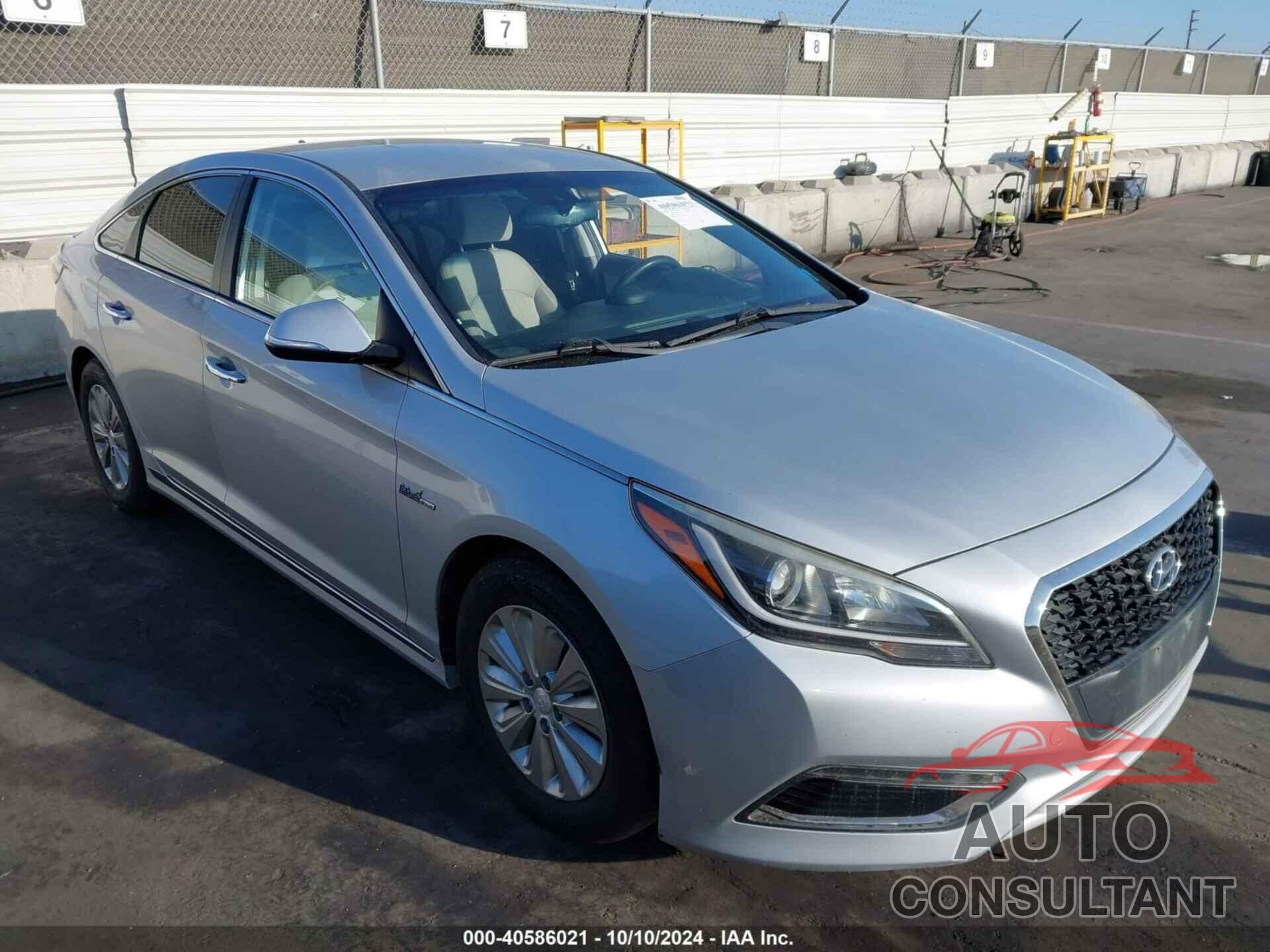 HYUNDAI SONATA HYBRID 2017 - KMHE24L30HA061301