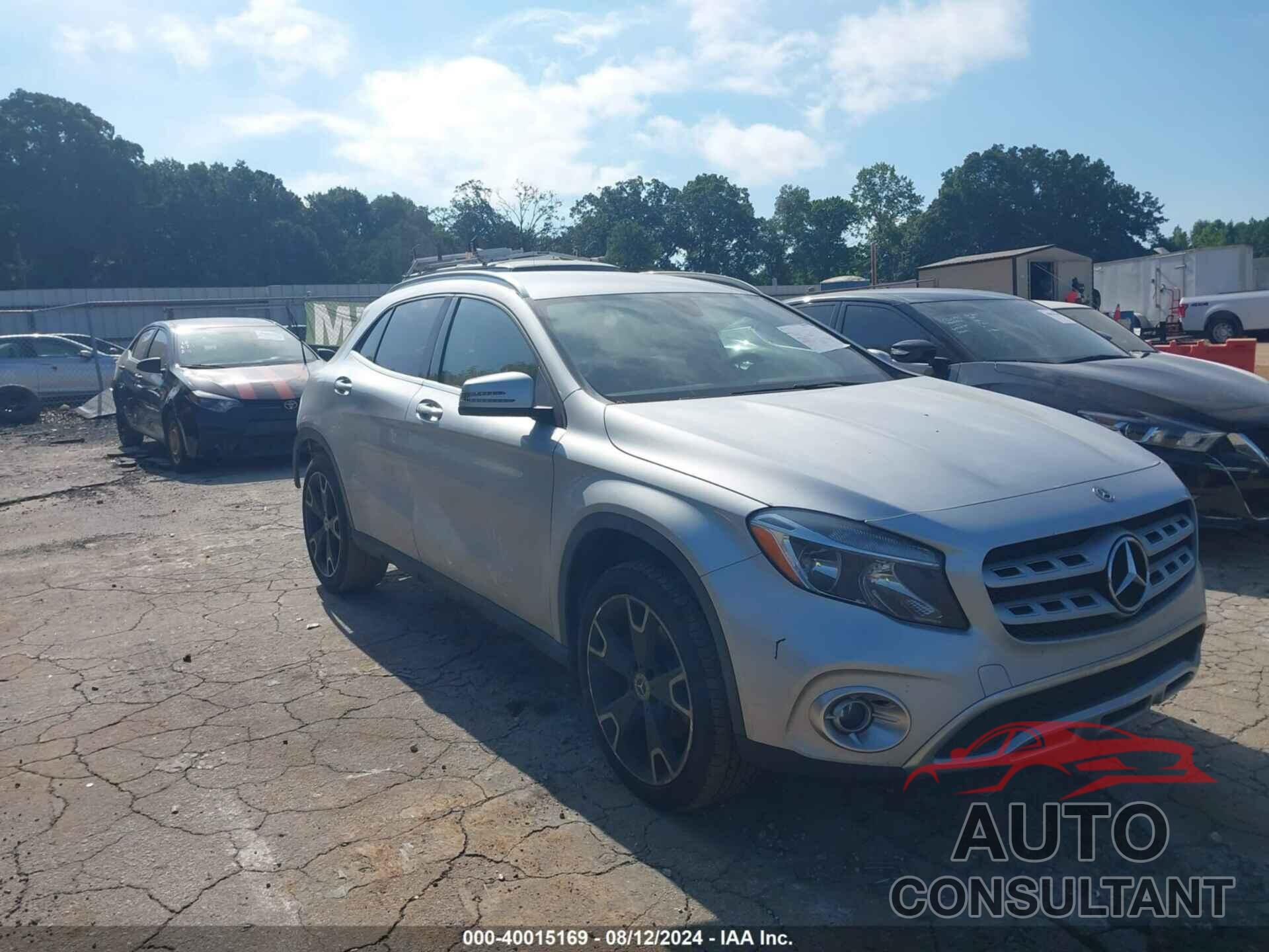 MERCEDES-BENZ GLA 250 2019 - WDCTG4EB5KU006117