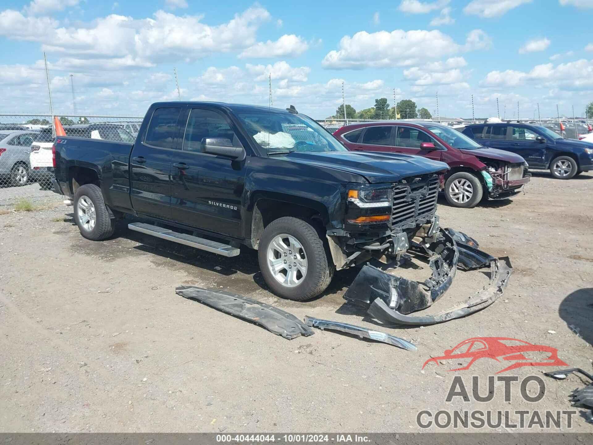 CHEVROLET SILVERADO 1500 2018 - 1GCVKREC0JZ232859