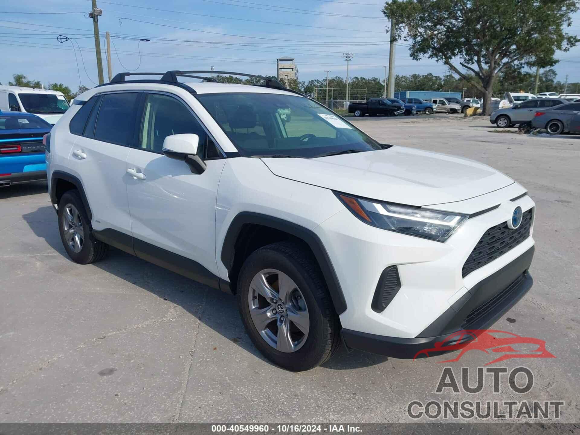 TOYOTA RAV4 HYBRID 2023 - JTMMWRFVXPD174474