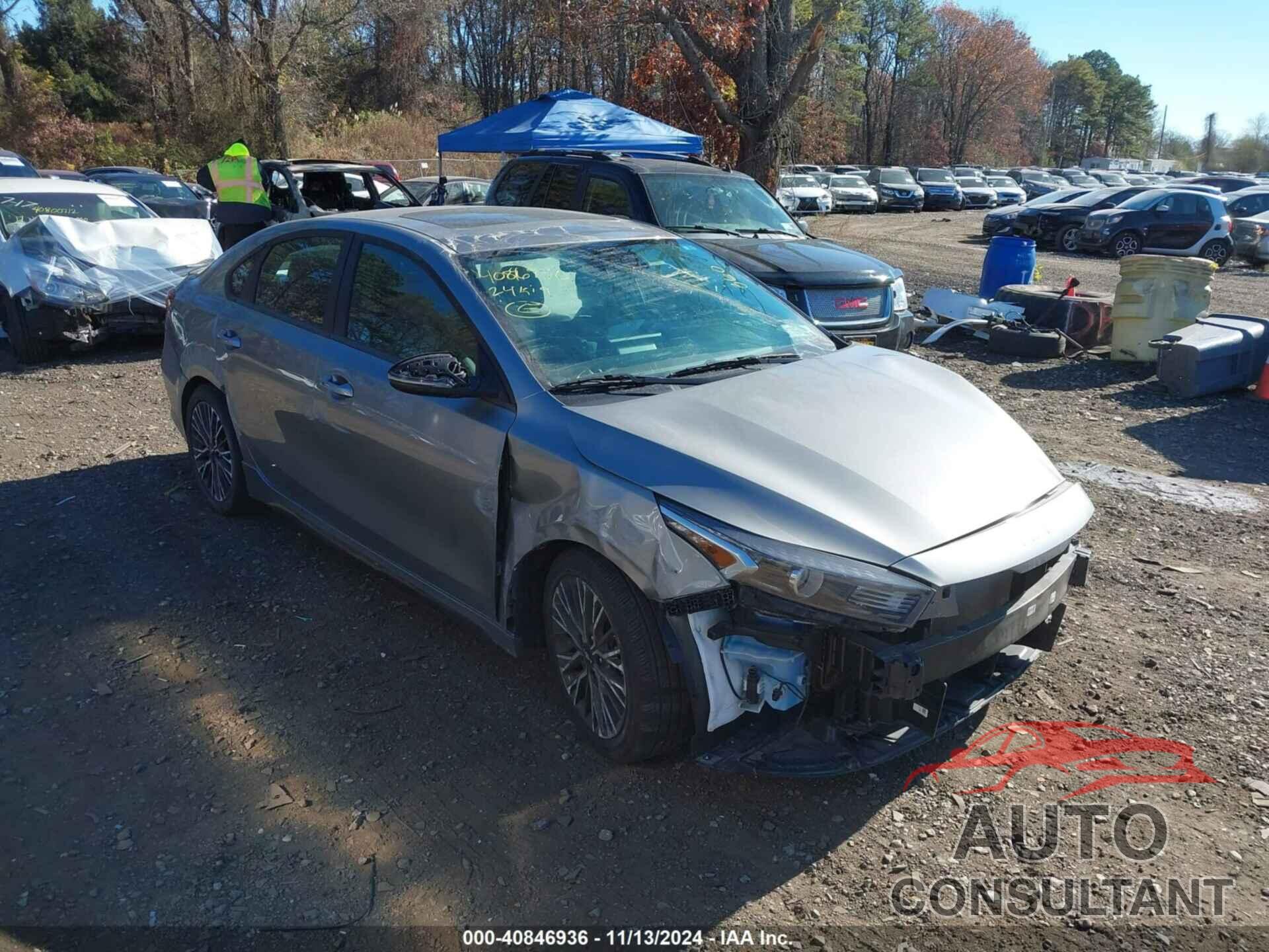 KIA FORTE 2024 - 3KPF54AD9RE720096