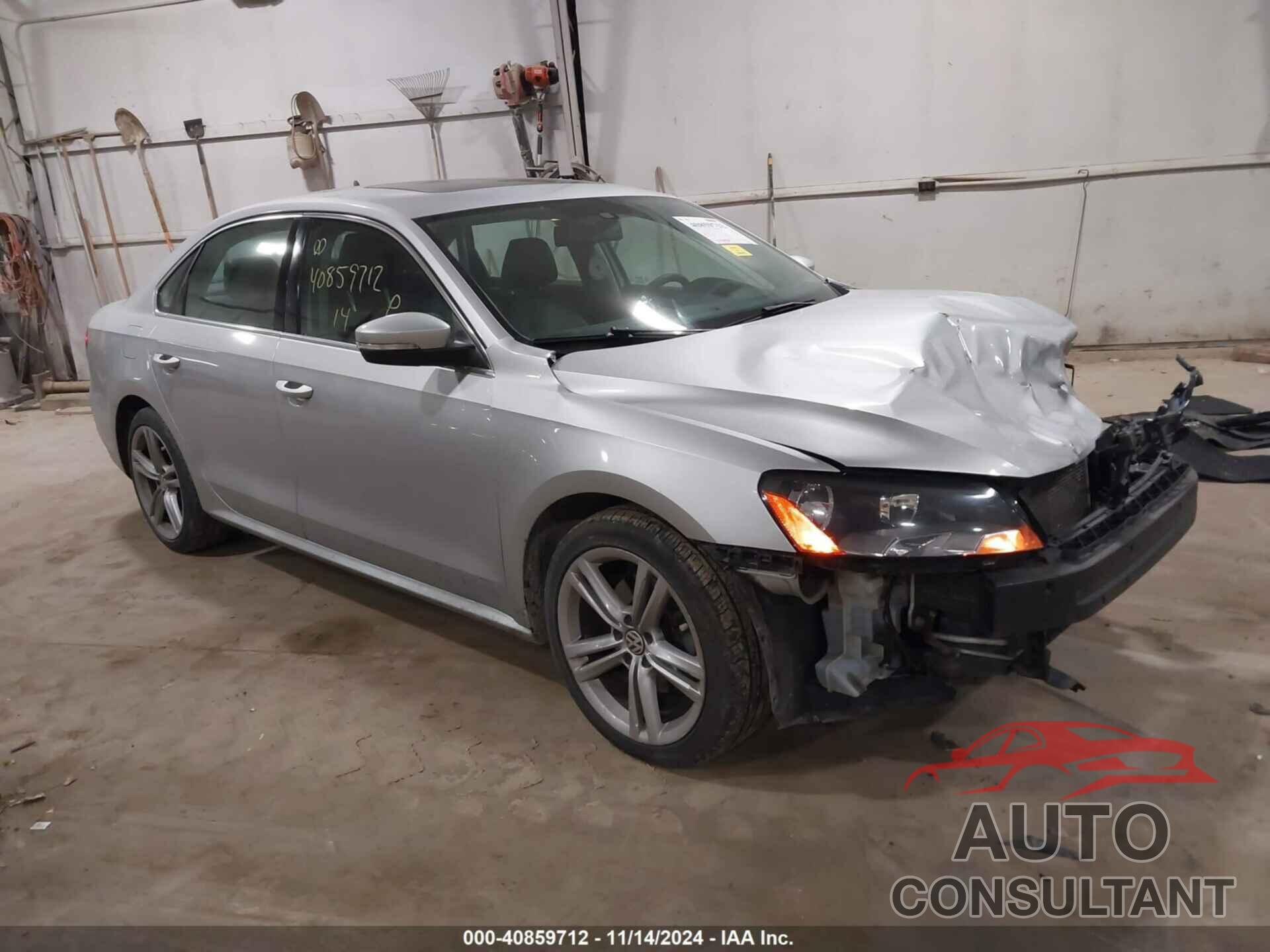 VOLKSWAGEN PASSAT 2014 - 1VWBT7A34EC032809