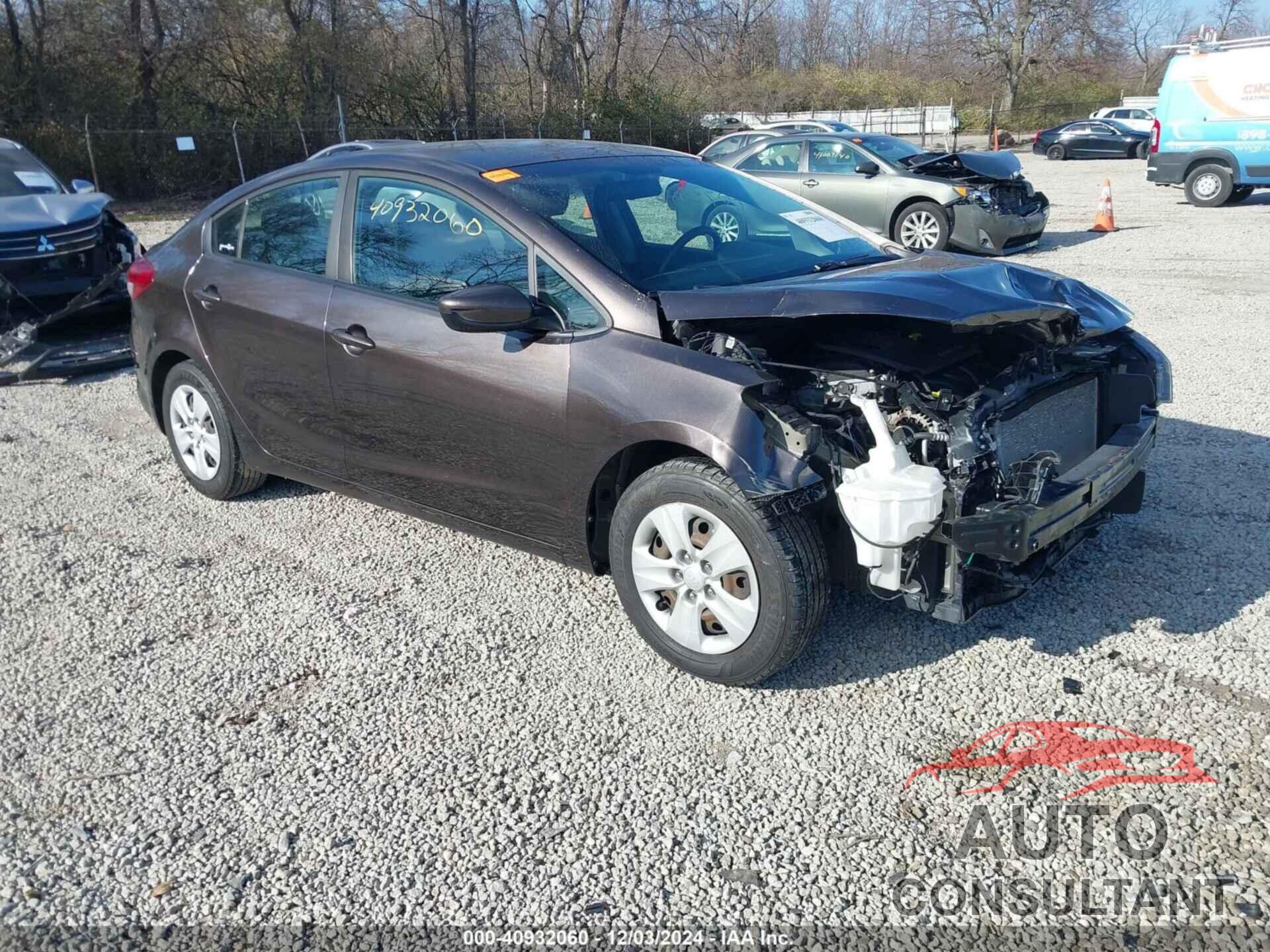 KIA FORTE 2017 - 3KPFK4A73HE160867