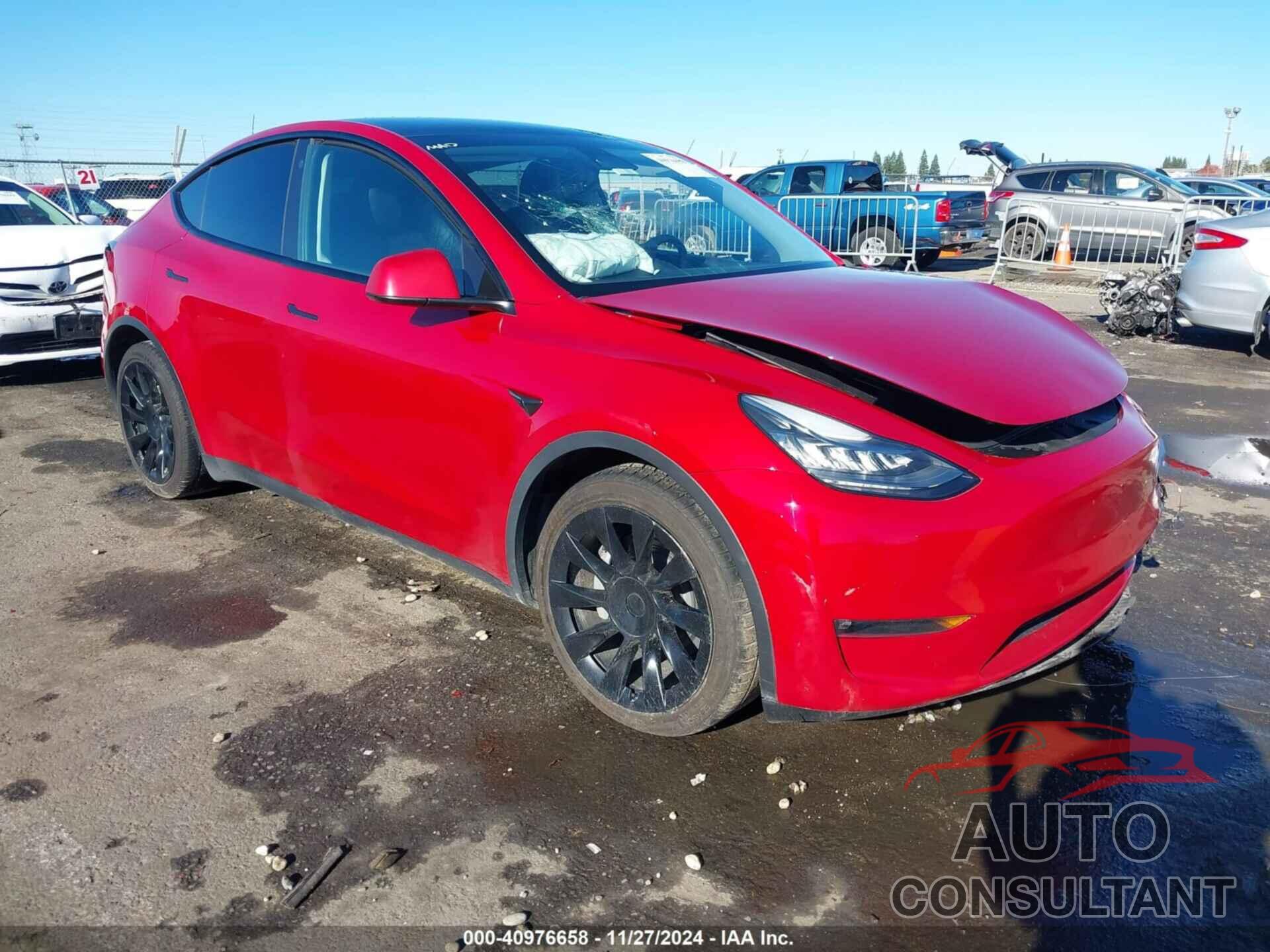 TESLA MODEL Y 2021 - 5YJYGAEE5MF150573