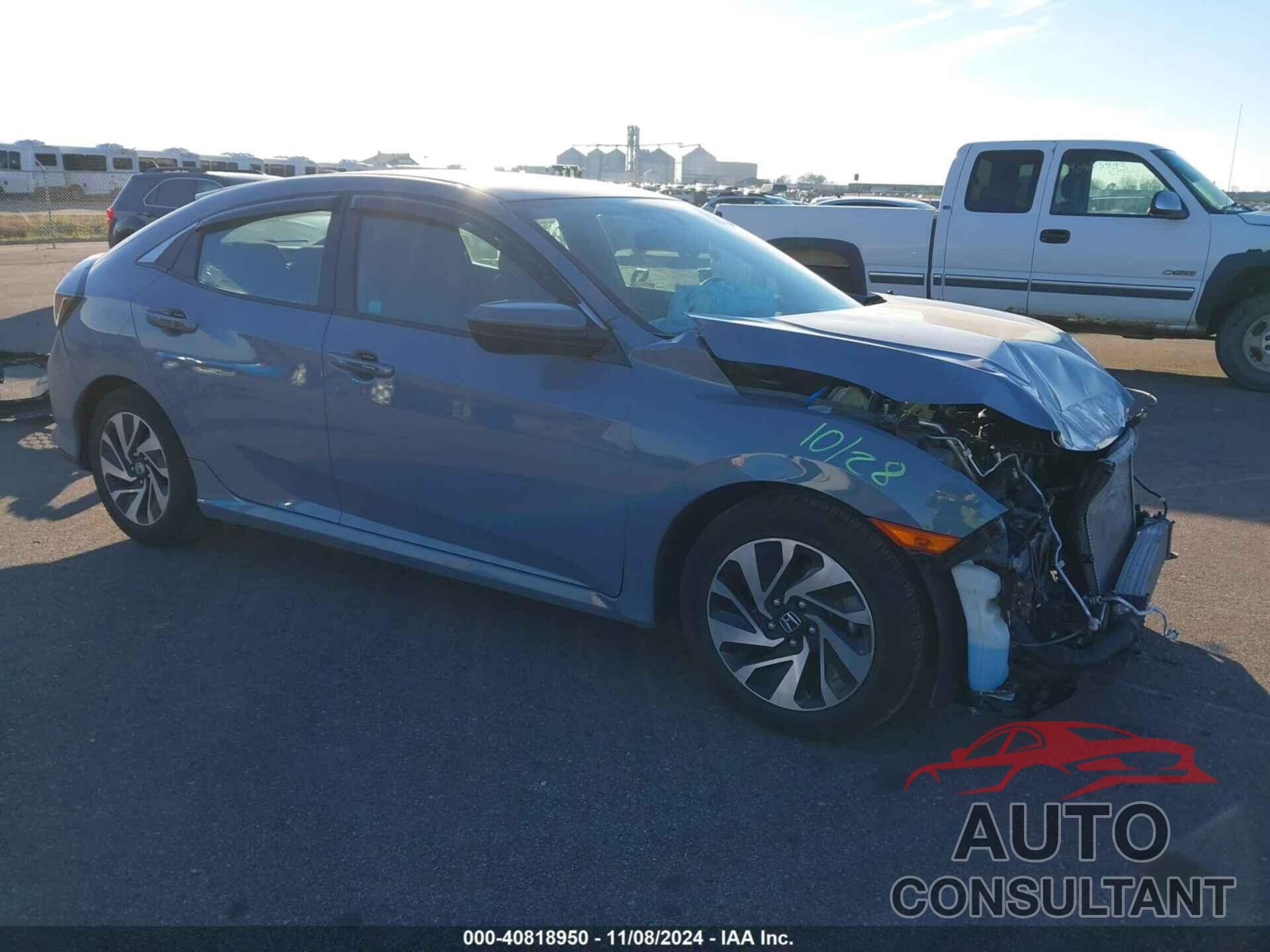 HONDA CIVIC 2018 - SHHFK7H27JU228808