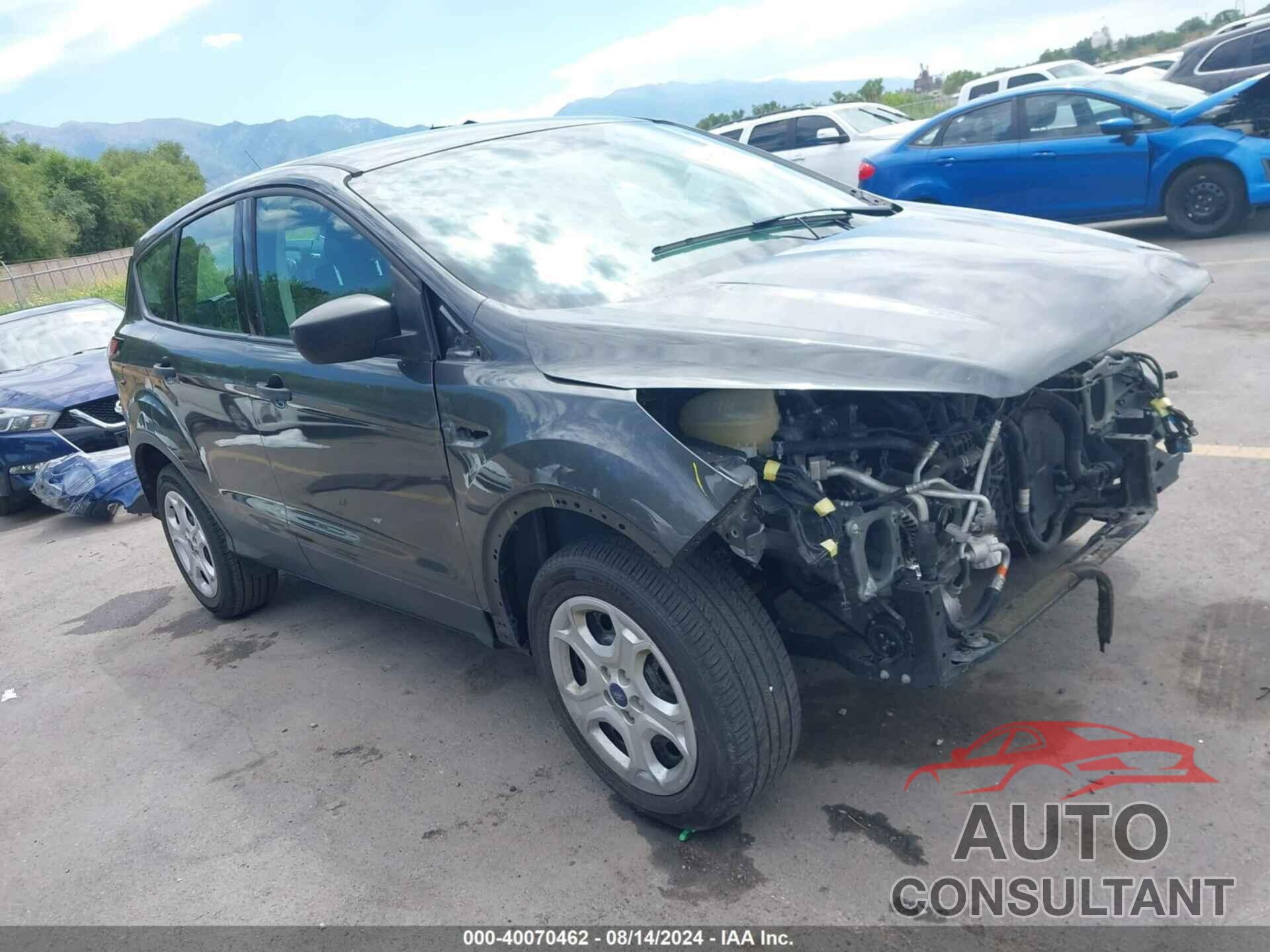 FORD ESCAPE 2018 - 1FMCU0F72JUC78619
