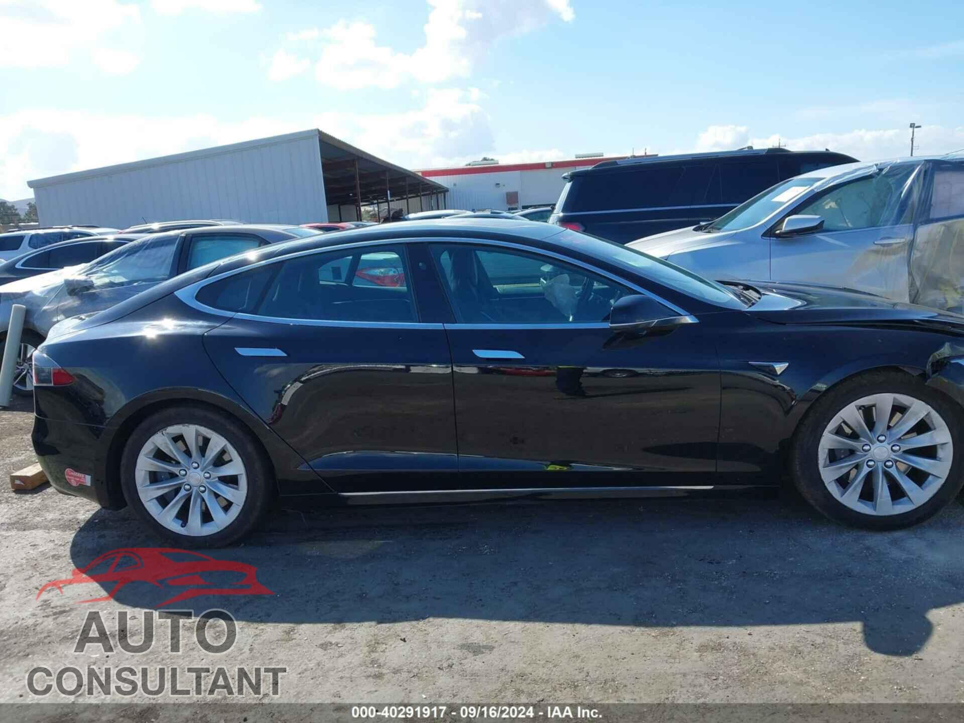 TESLA MODEL S 2017 - 5YJSA1E10HF225898