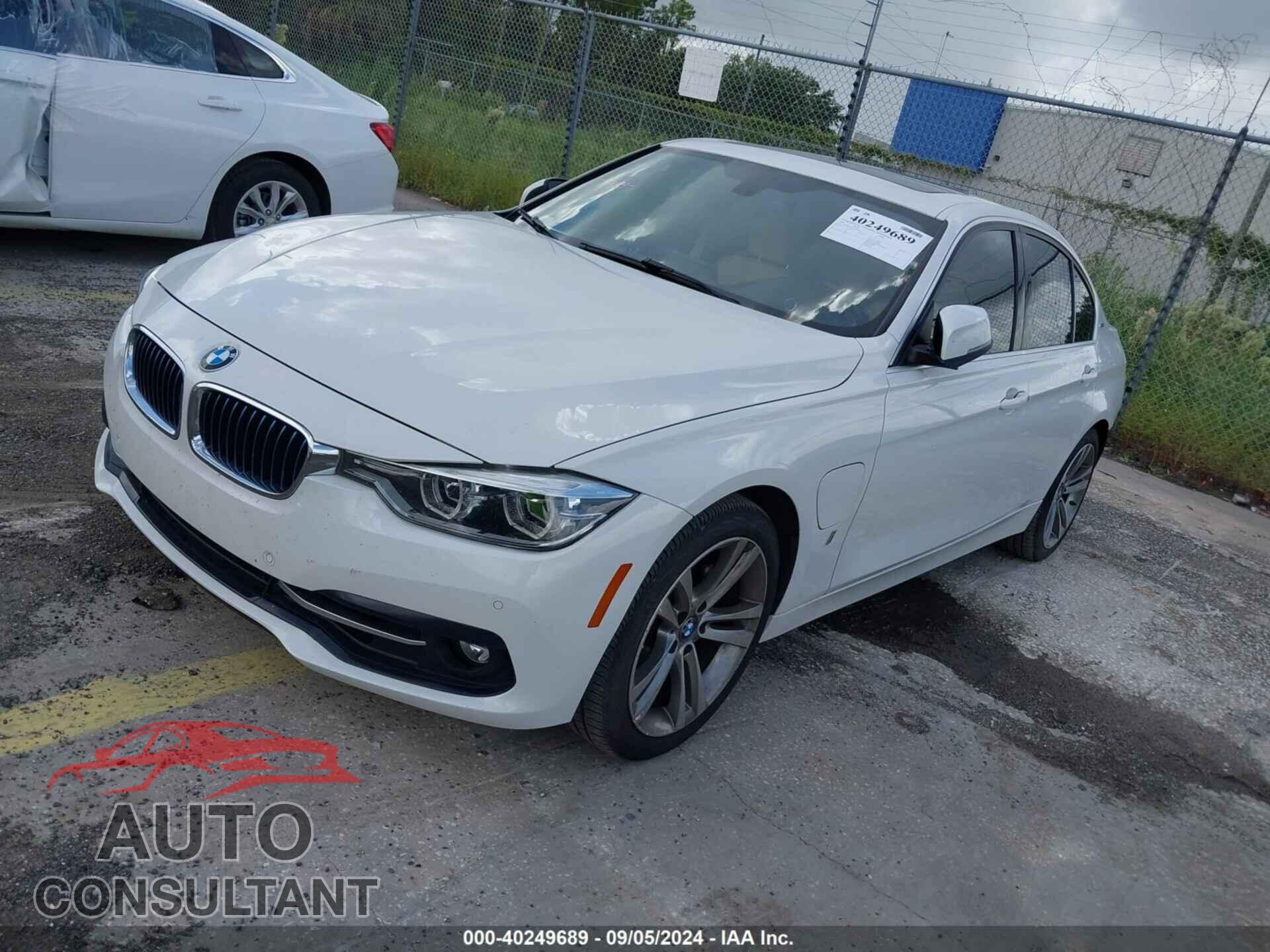BMW 330E 2017 - WBA8E1C52HK895358