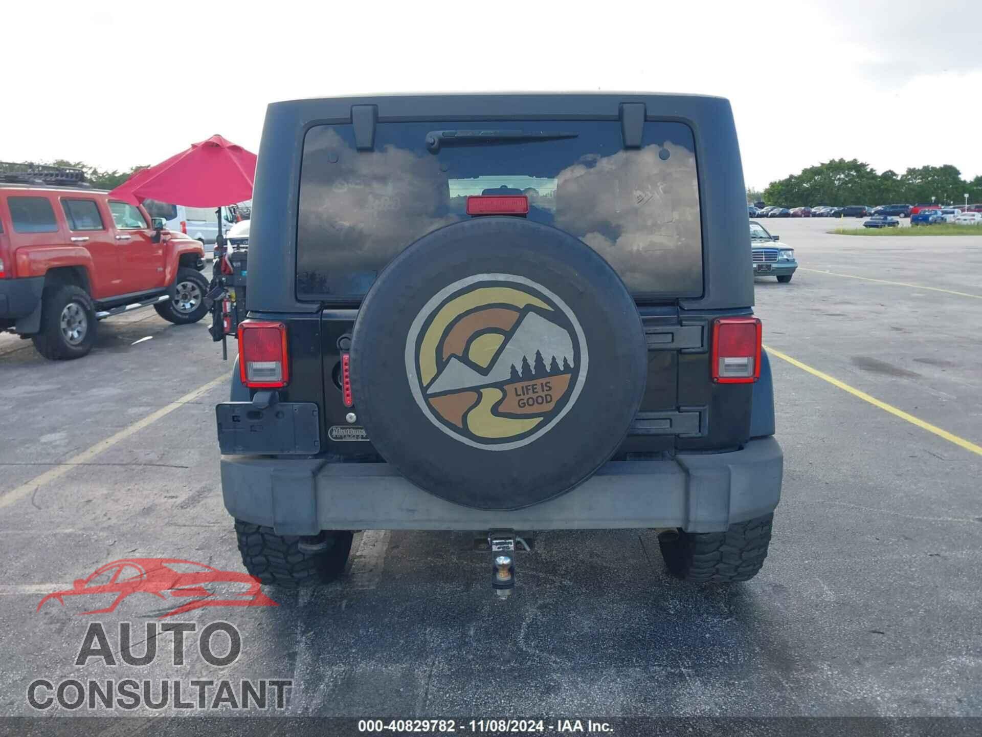 JEEP WRANGLER 2011 - 1J4AA2D19BL521682