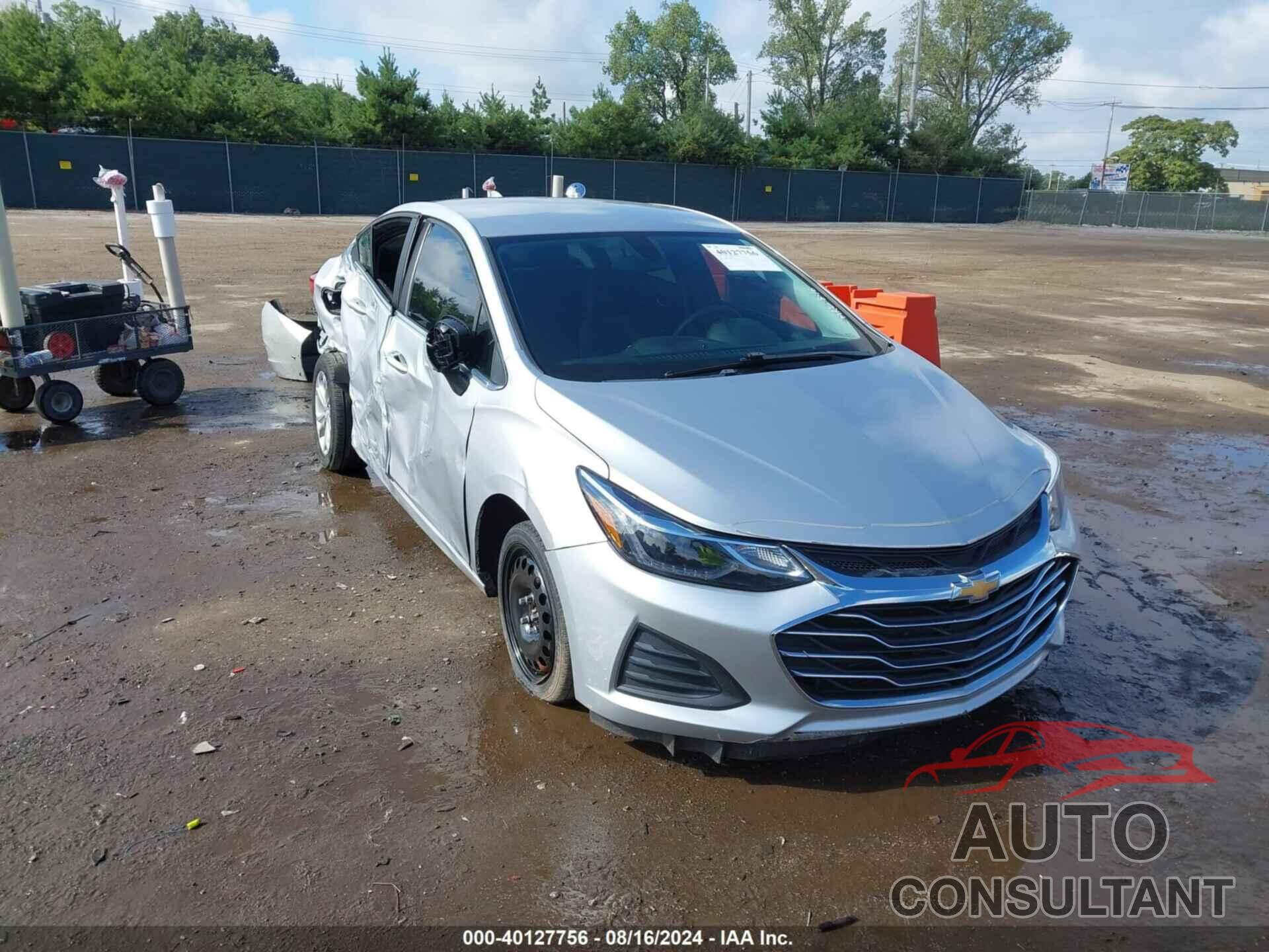 CHEVROLET CRUZE 2019 - 1G1BE5SM2K7133868