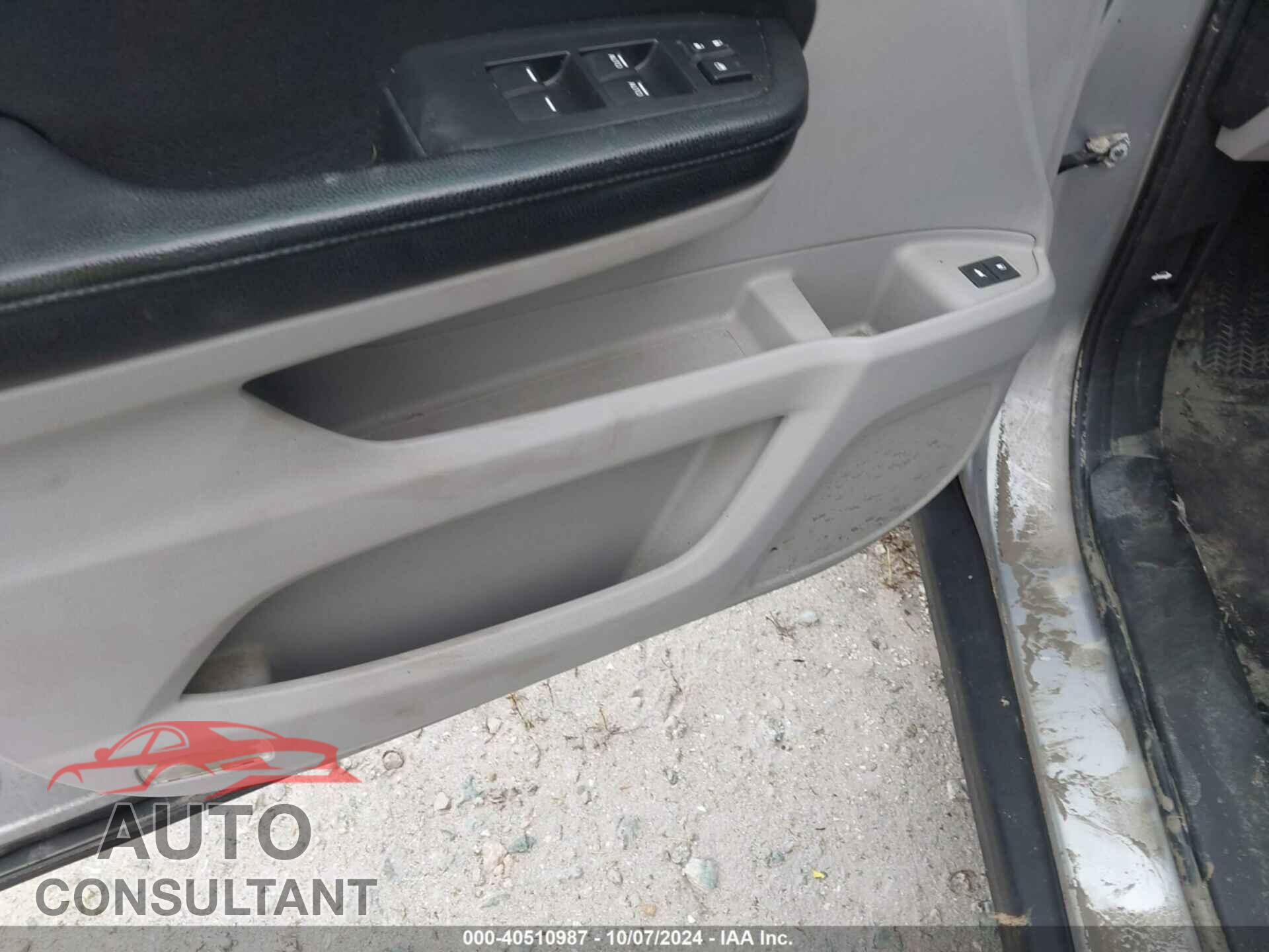 HONDA PILOT 2017 - 5FNYF6H94HB018487
