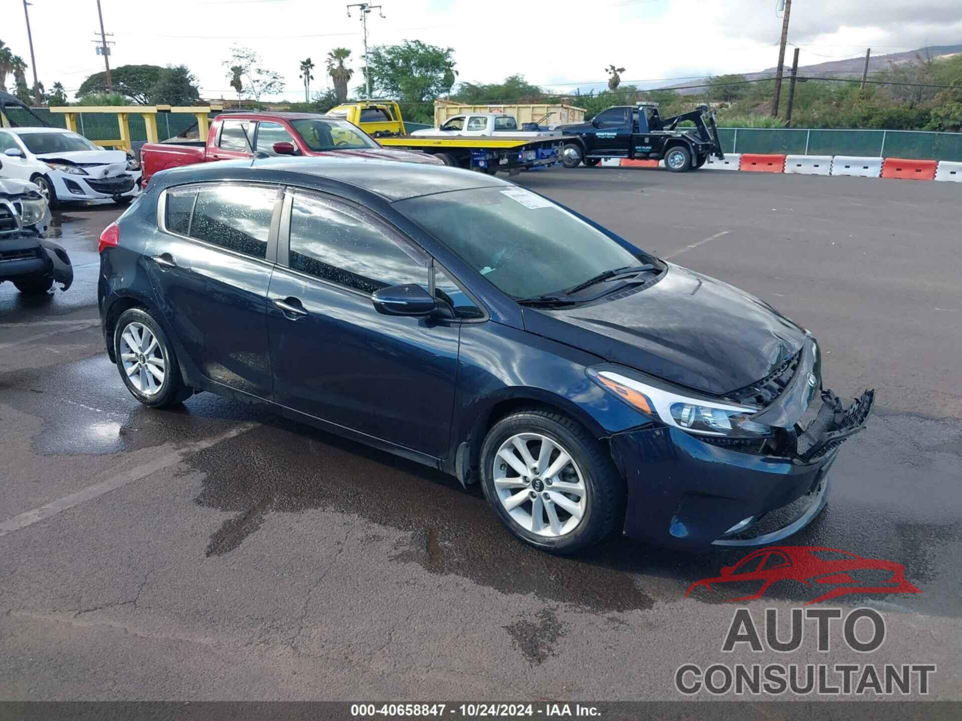 KIA FORTE 2017 - KNAFK5A82H5687838