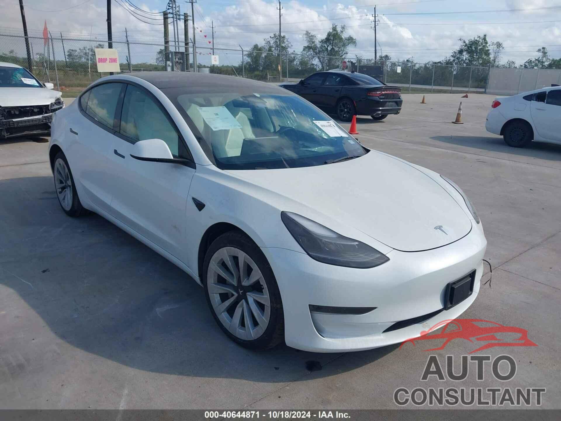 TESLA MODEL 3 2023 - 5YJ3E1EA3PF584900