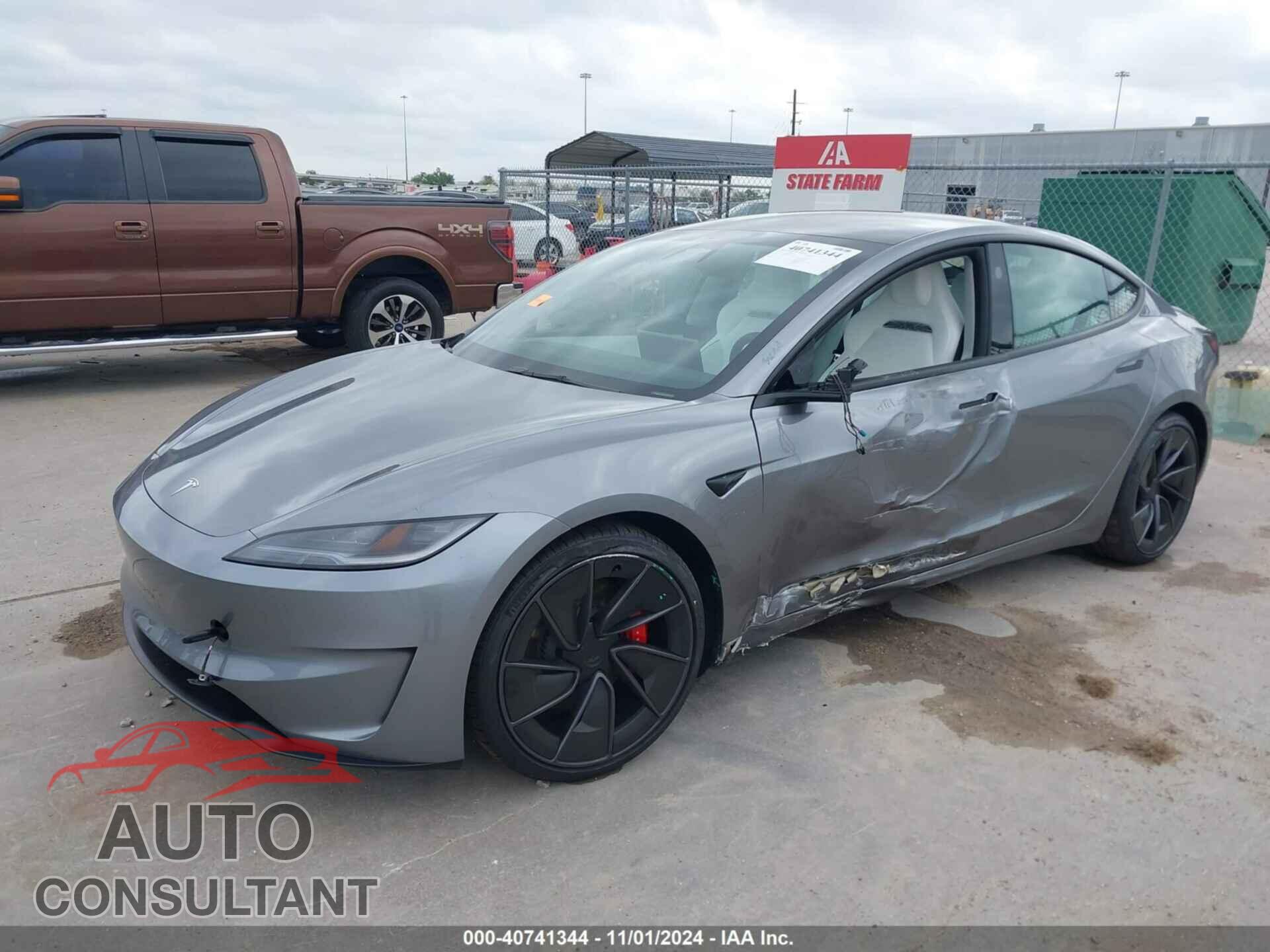 TESLA MODEL 3 2024 - 5YJ3E1ET9RF848447