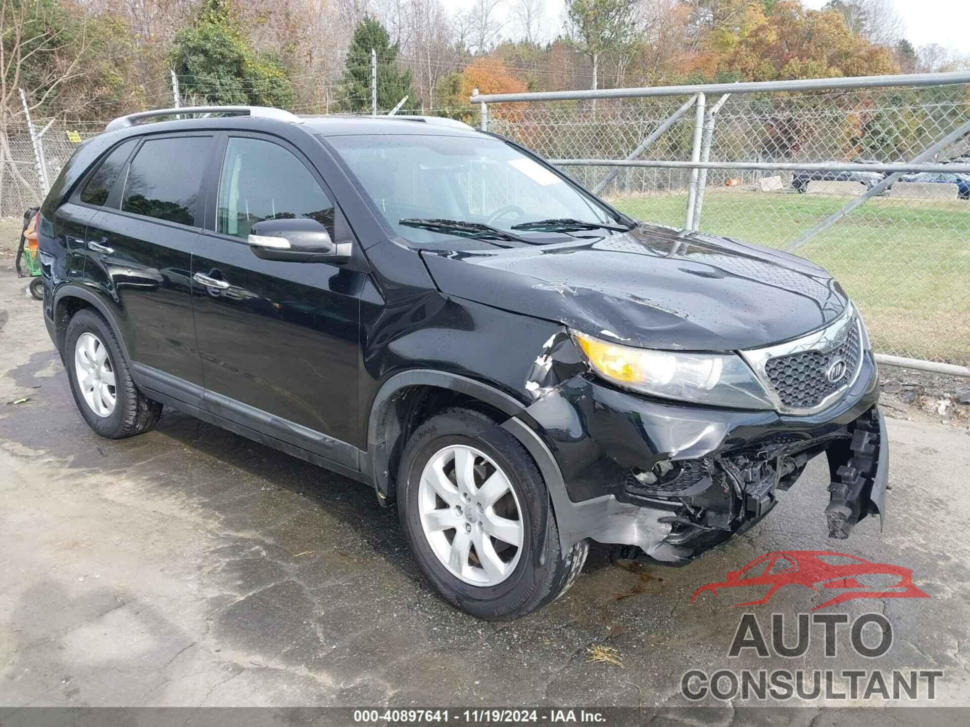 KIA SORENTO 2013 - 5XYKT3A61DG401173