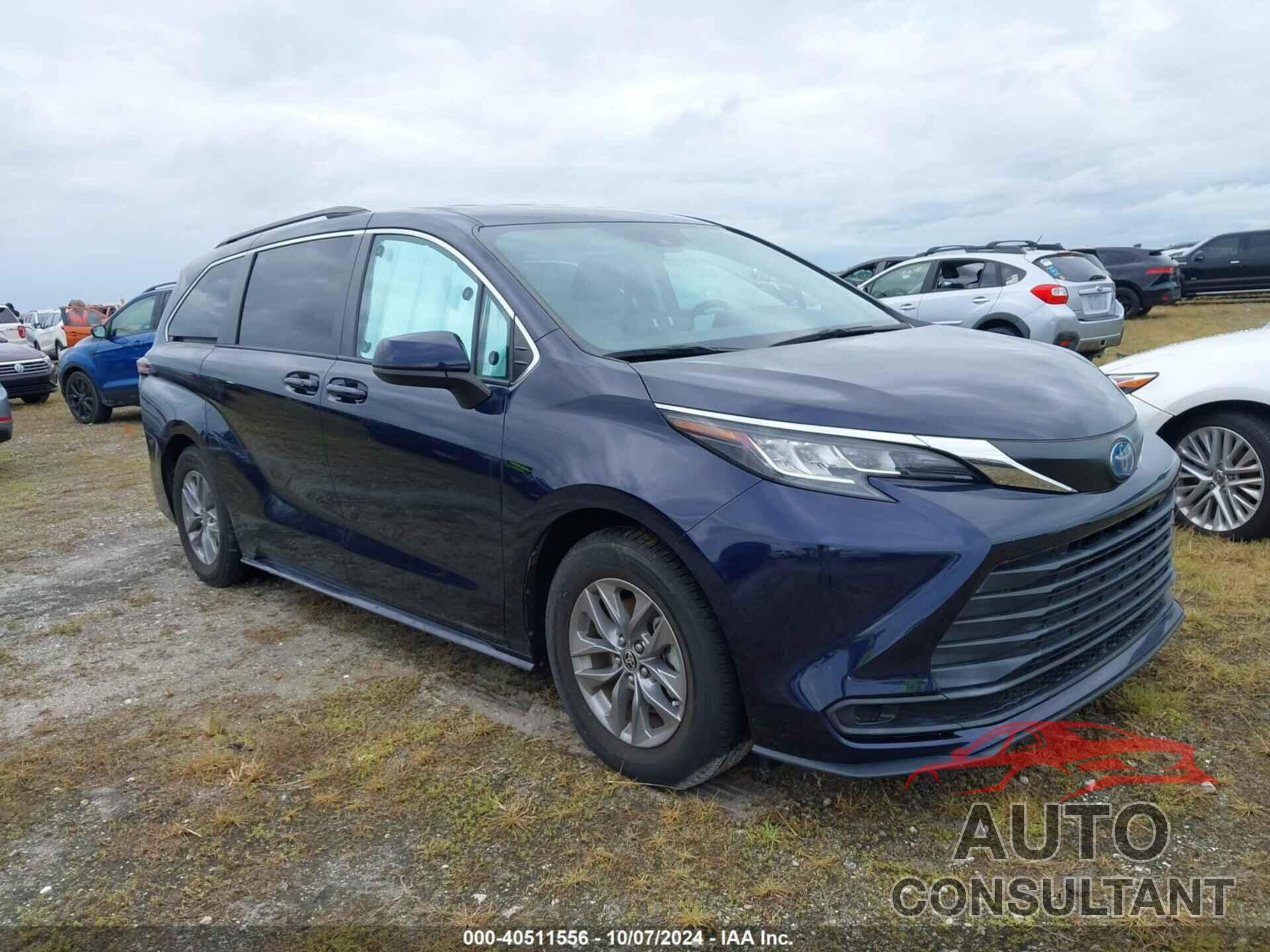 TOYOTA SIENNA 2022 - 5TDKRKEC5NS094328